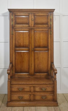 Oak Hall Seat Cupboard