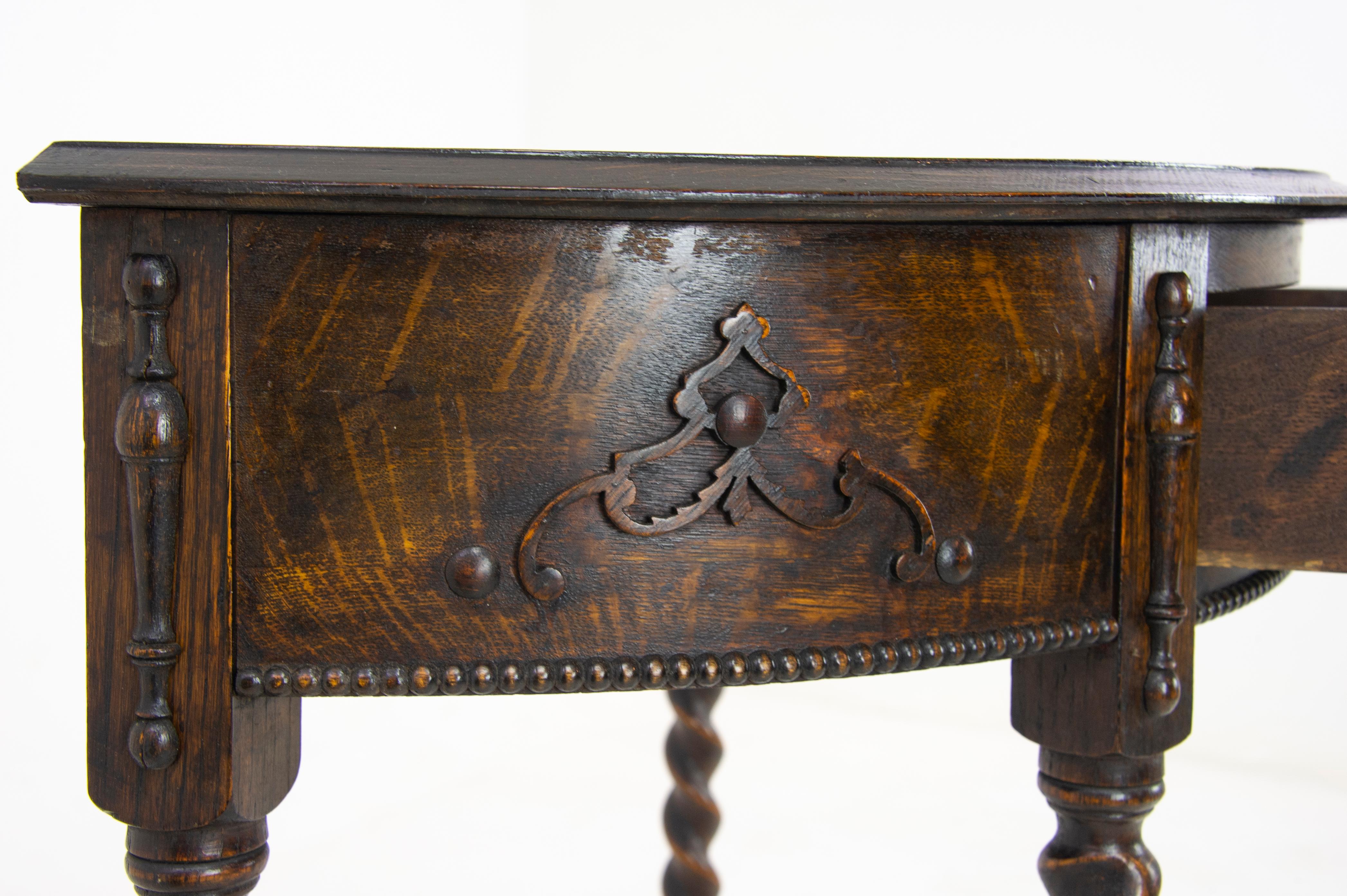 Oak Hall Table, Demilune Table, Barley Twist, Half Moon Table, 1920, B1209 In Good Condition In Vancouver, BC