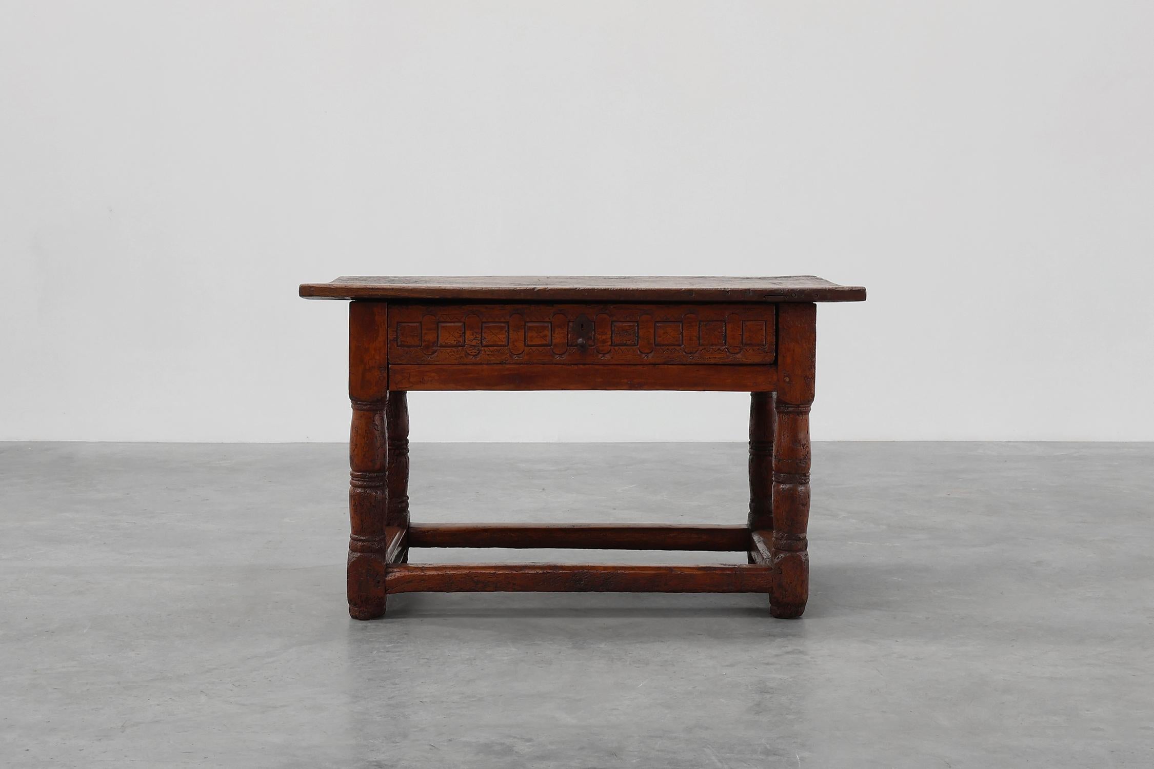 Spain / 17th century / Side Table / oak / Spanish / Rustic / wabi sabi / French Provincial

Antique side table in solid oak with beautiful geometric carvings and patina. Hand made in the 17th century in Spain. Rustic and charming with wonderful wood