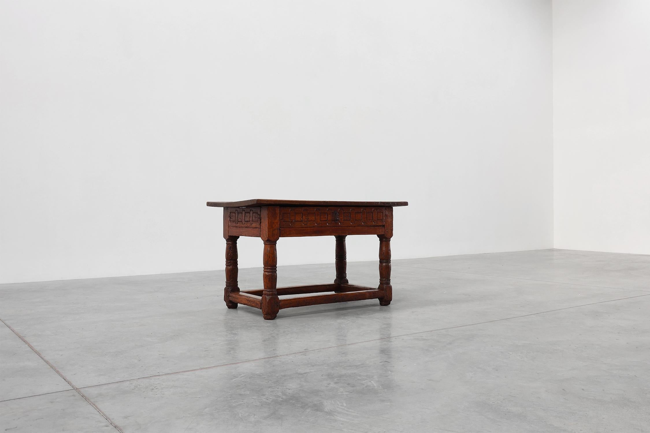 18th Century and Earlier Oak hand-carved side table in wabi wabi style, Spain, 17th Century For Sale