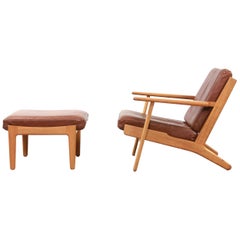 Eiche Hans J Wegner GE-290 Ledersessel mit Ottomane für GETAMA:: 1960er Jahre