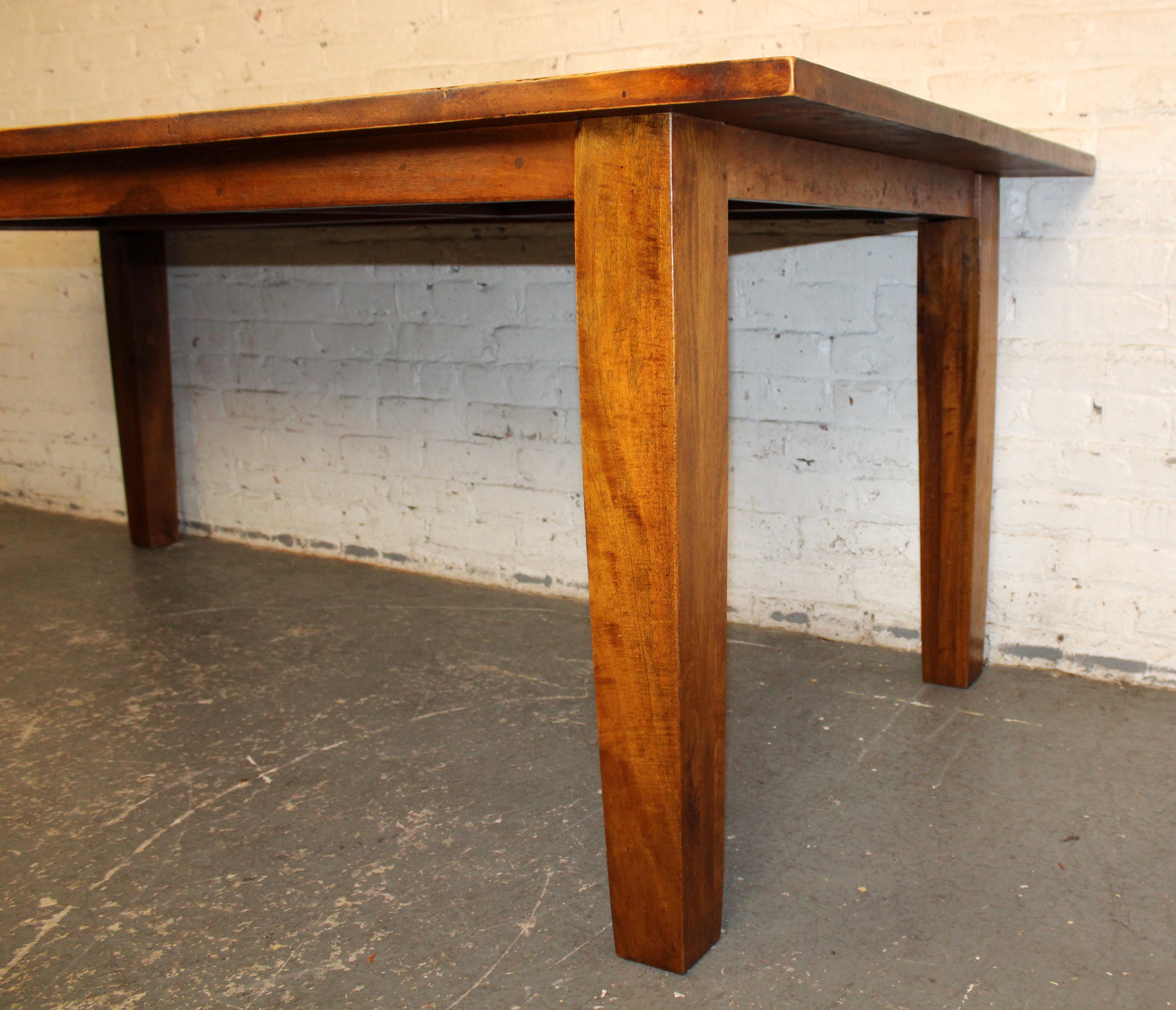 Oak Hardwood Farmhouse Table en vente 4