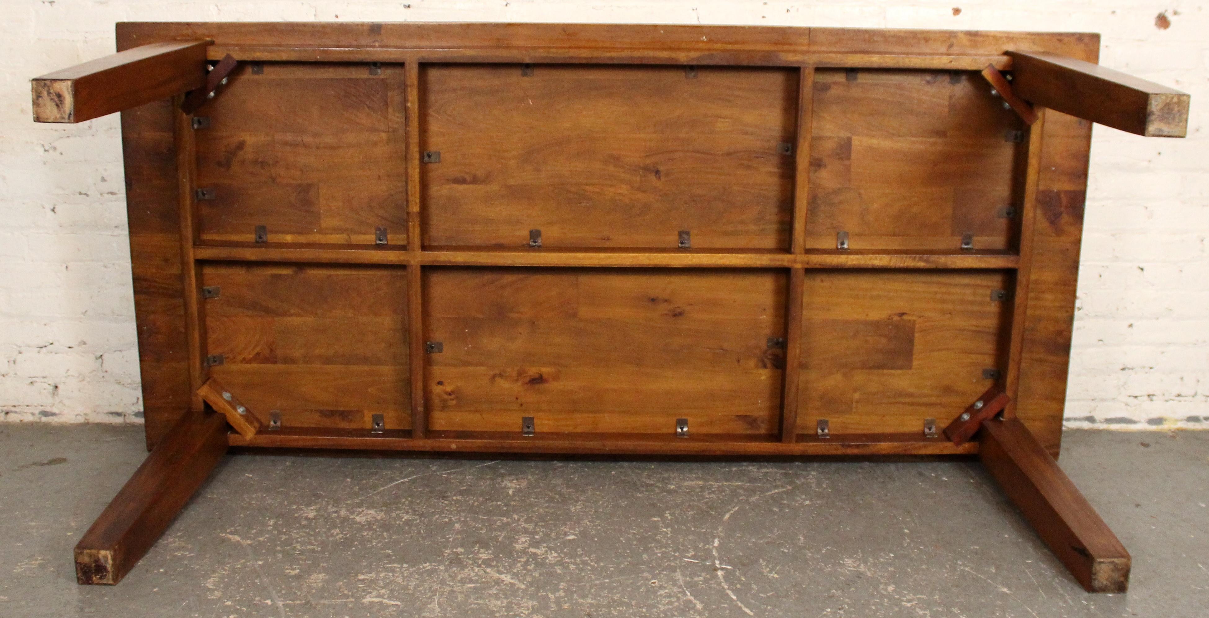 Oak Hardwood Farmhouse Table en vente 10