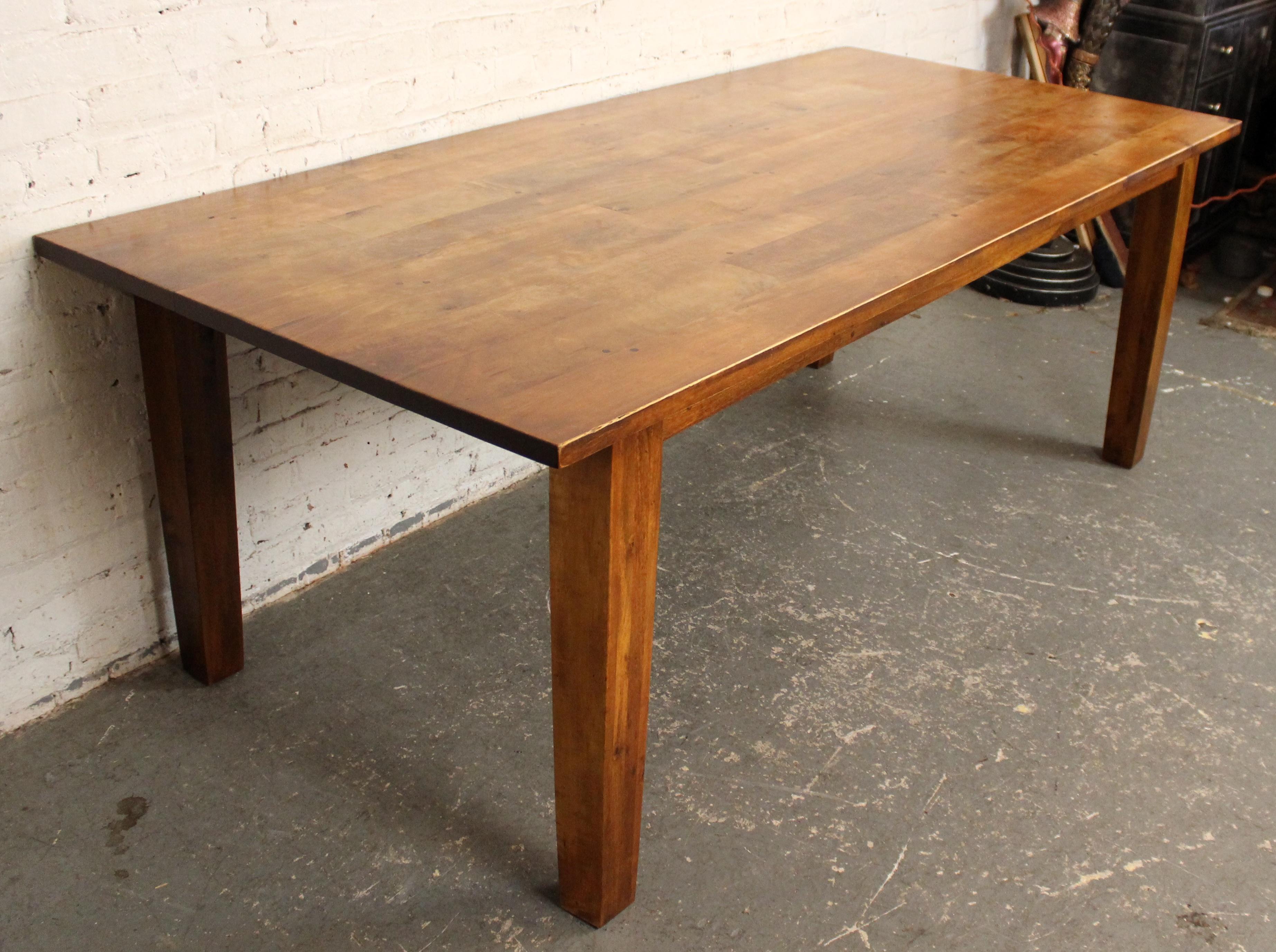 20ième siècle Oak Hardwood Farmhouse Table en vente
