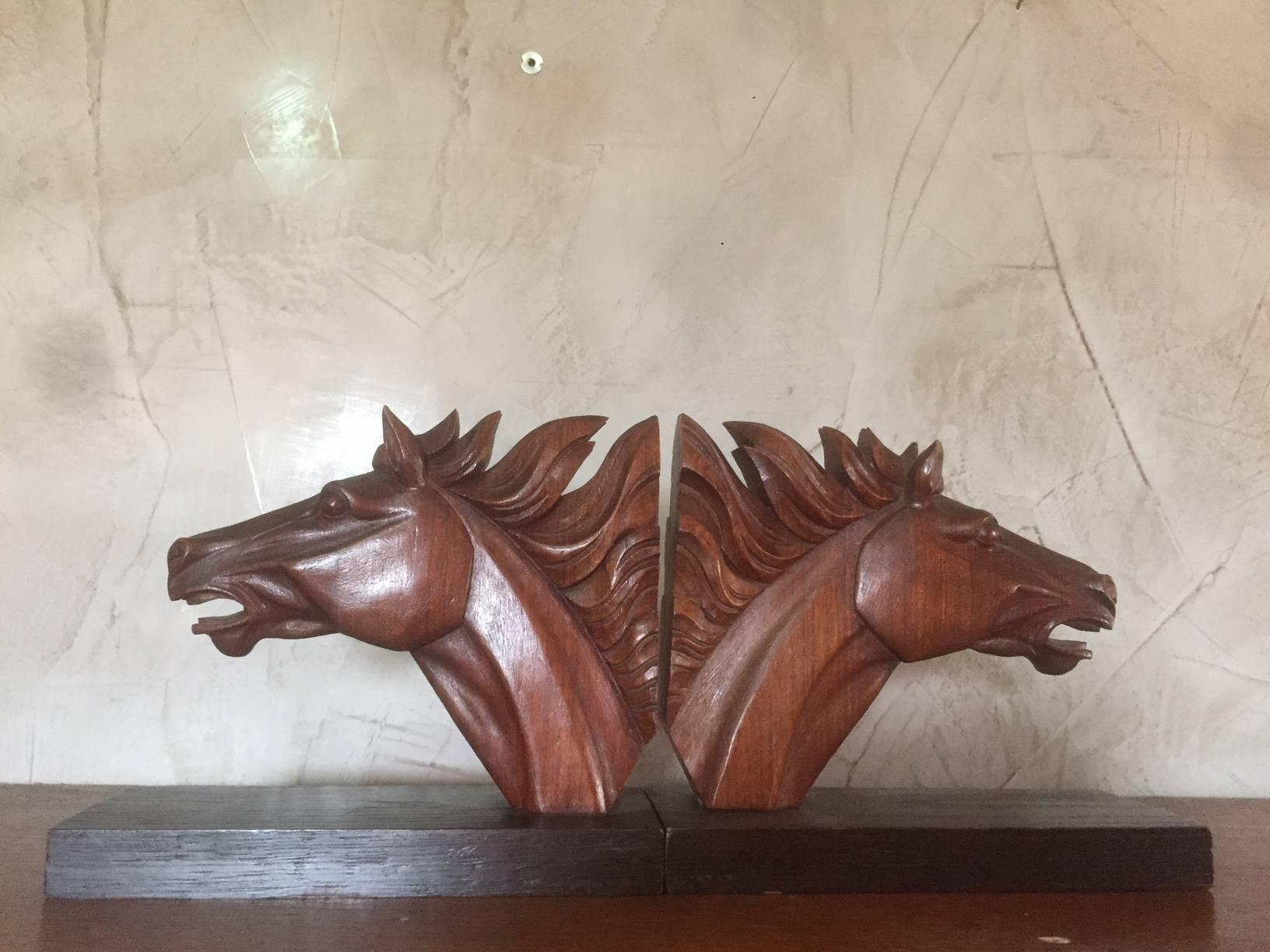 Very nice pair of horses head bookend from the 1950s.
Good condition.