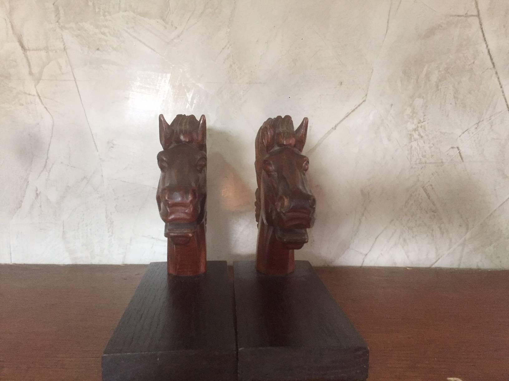 Oak Horses Head Bookend, 1950s In Good Condition In LEGNY, FR