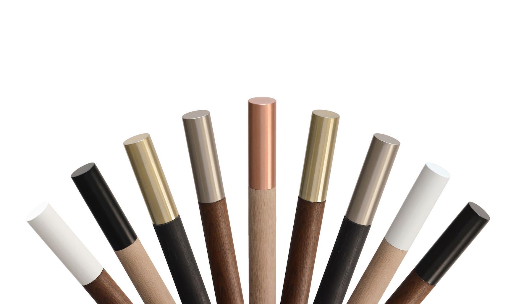 Metallo Ciondolo Up & Up di Oak Large Bennington di Hollis & Morris in vendita