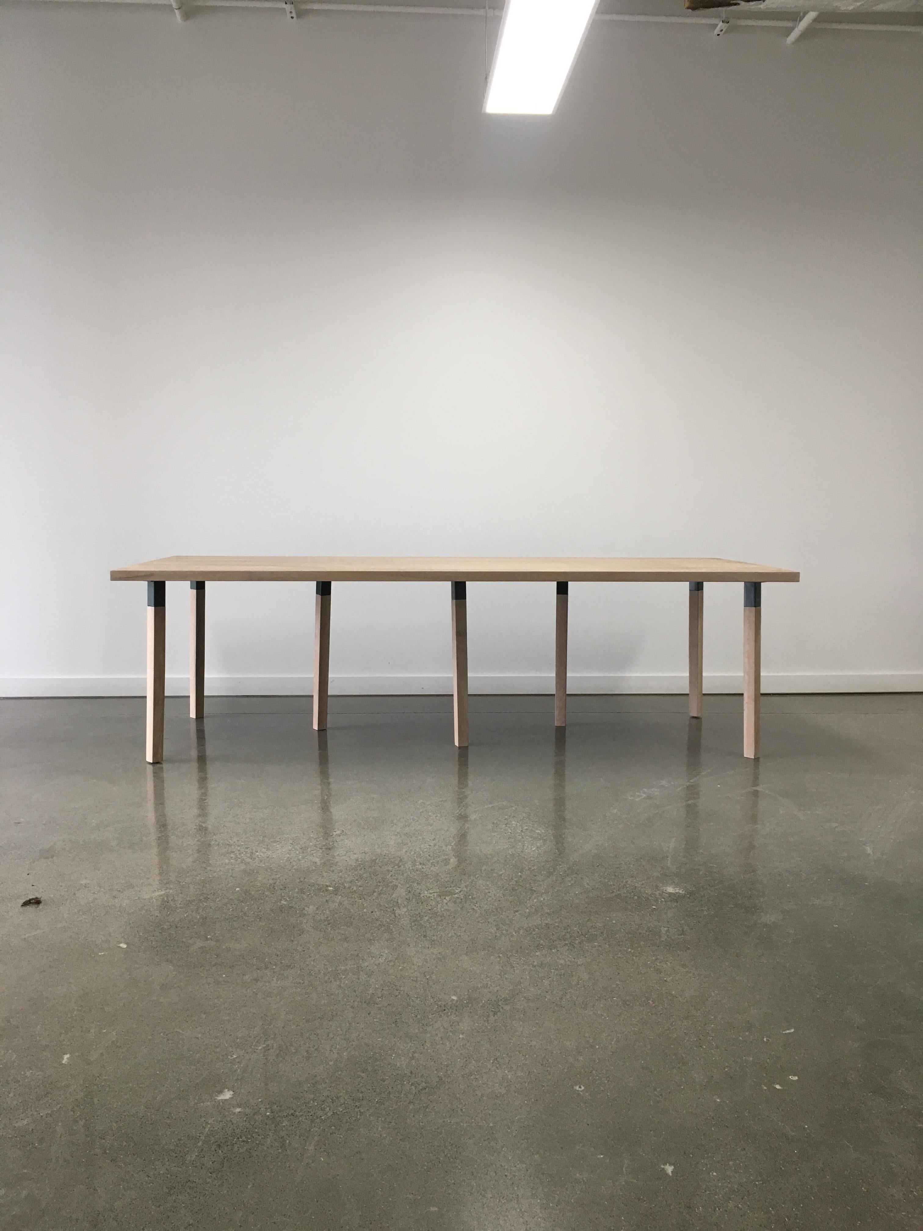 Oak Large Pier Dining Table by Hollis & Morris In New Condition In Geneve, CH