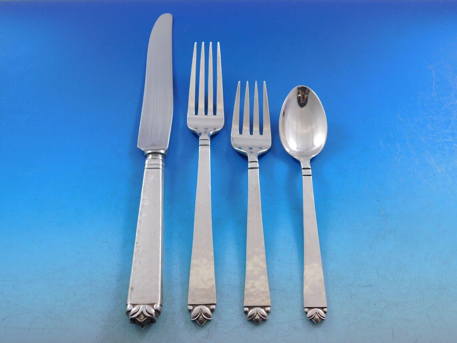 Oak Leaf by Old Newbury Crafters Sterling Silver Flatware Set 74 Pieces Dinner In Excellent Condition For Sale In Big Bend, WI