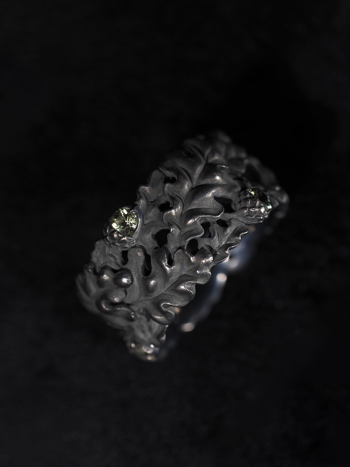 Oak Leaves Sapphires Ring Acorns Silver Black Patina Einzigartige Geschenkidee zur Verlobung im Angebot 9