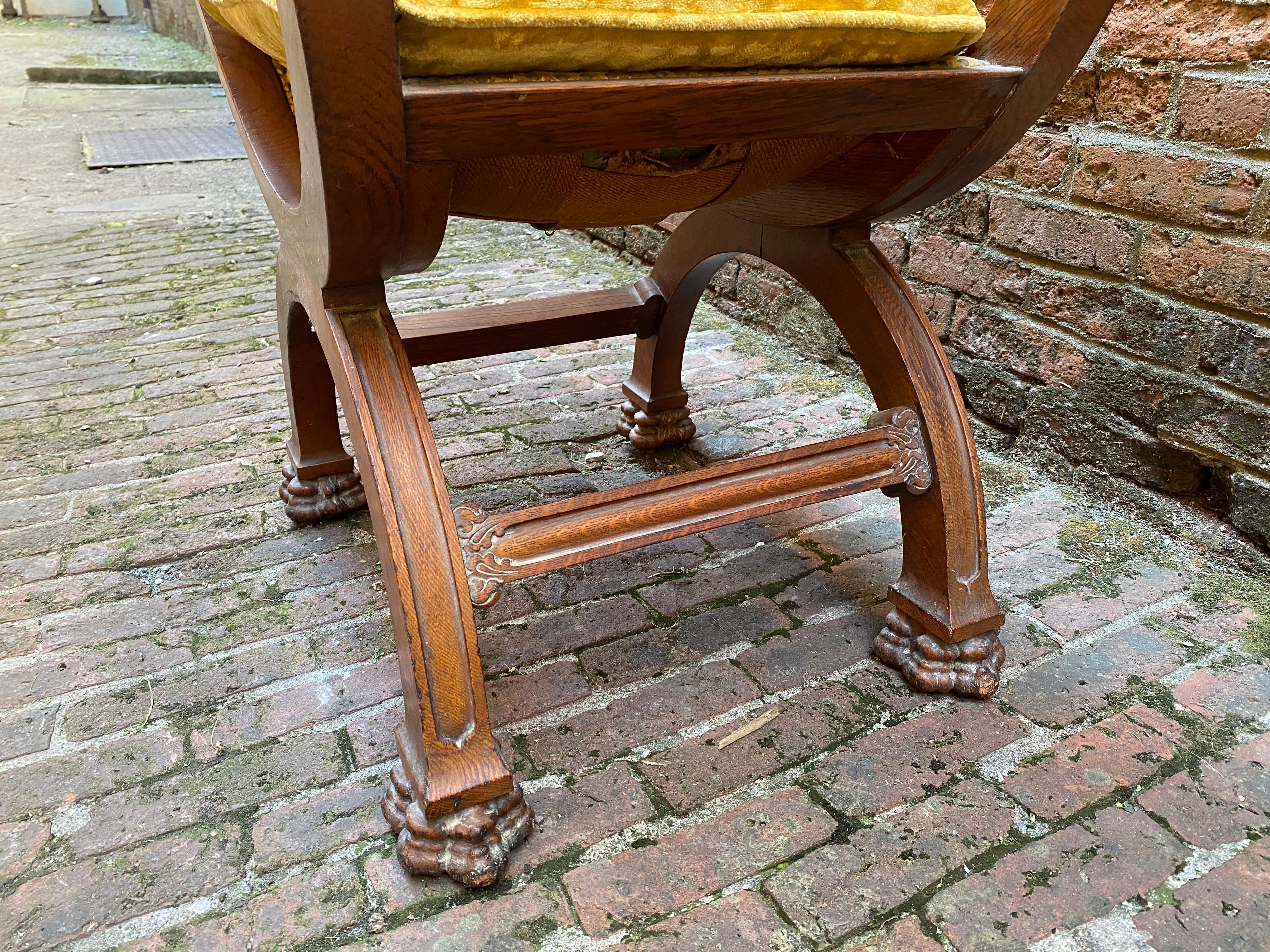 Oak Lions Head Savonarola Chair 5