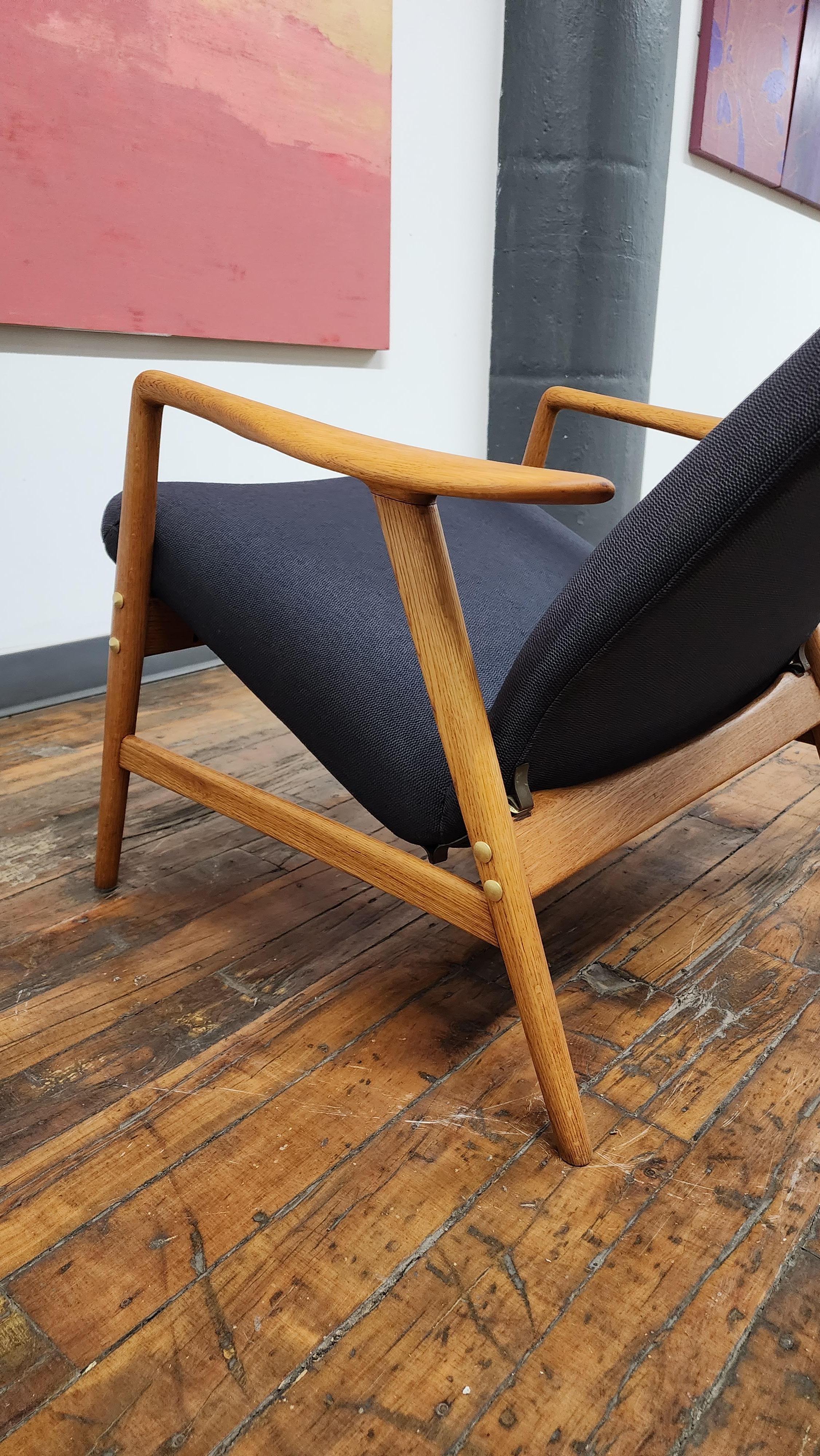 Oak Lounge Chair by Alf Svensson for Dux For Sale 4