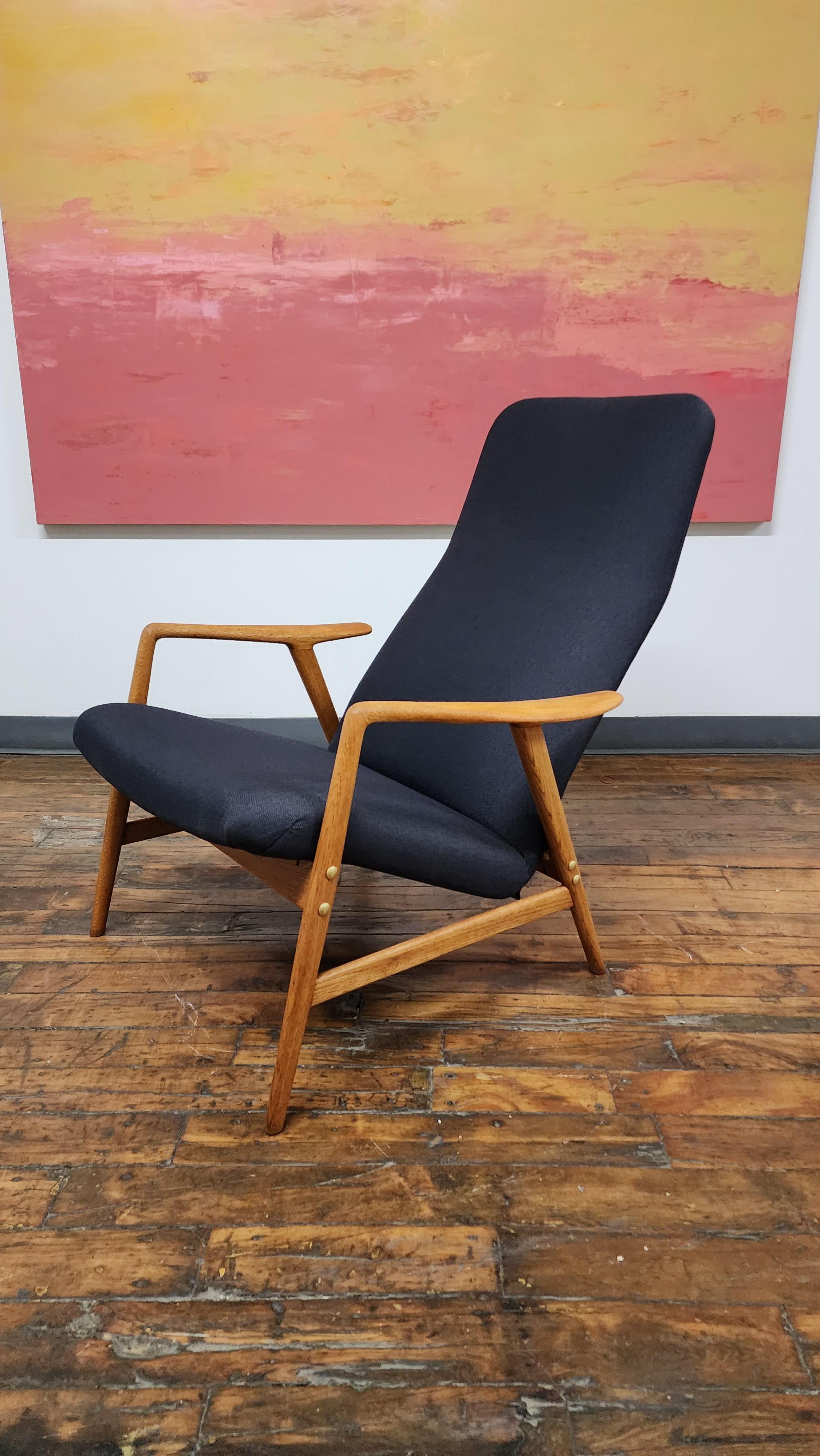 Oak Lounge Chair by Alf Svensson for Dux For Sale 1