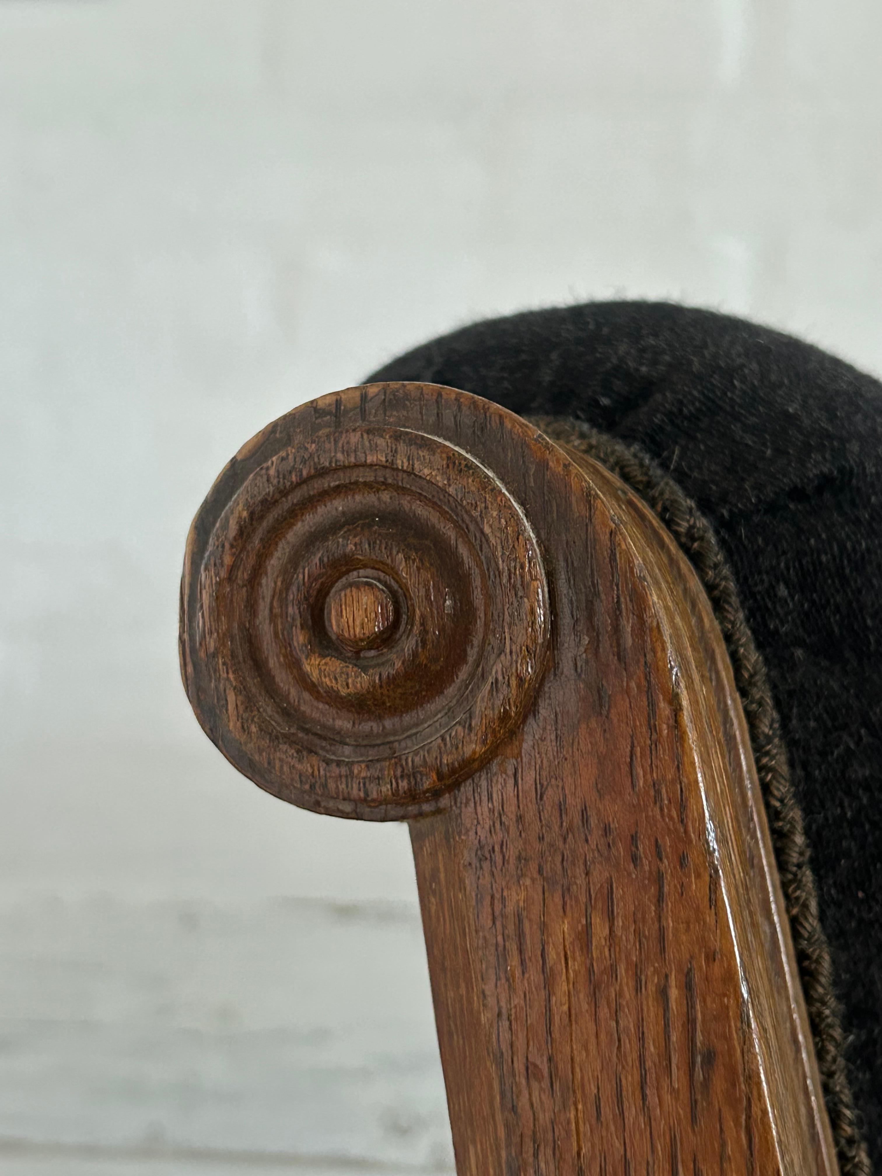 Danish Oak Lounge Chair by Architect Martin Borch, Denmark 1902-1903 For Sale