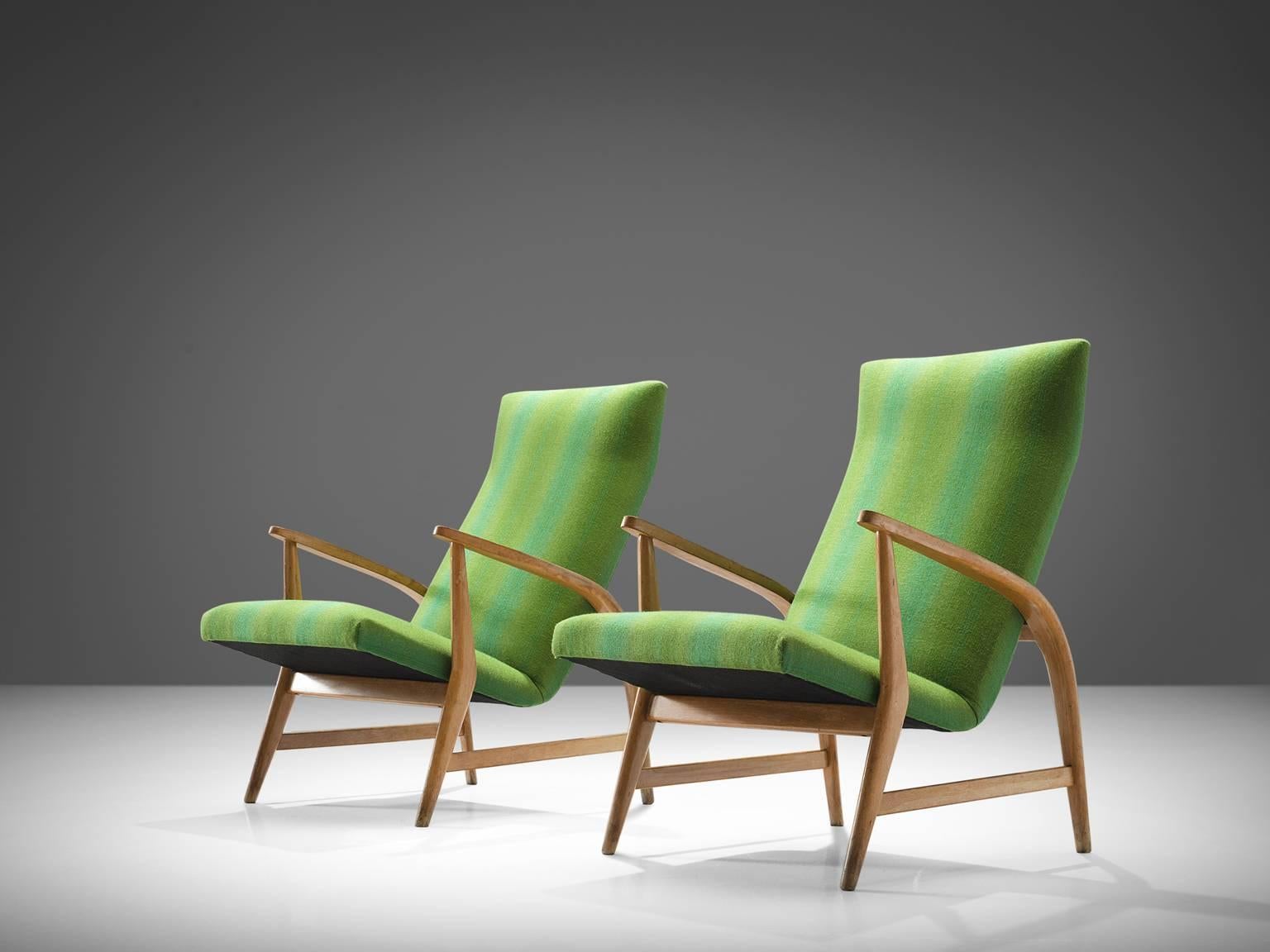Oak Lounge Chairs in Green Upholstery In Good Condition In Waalwijk, NL