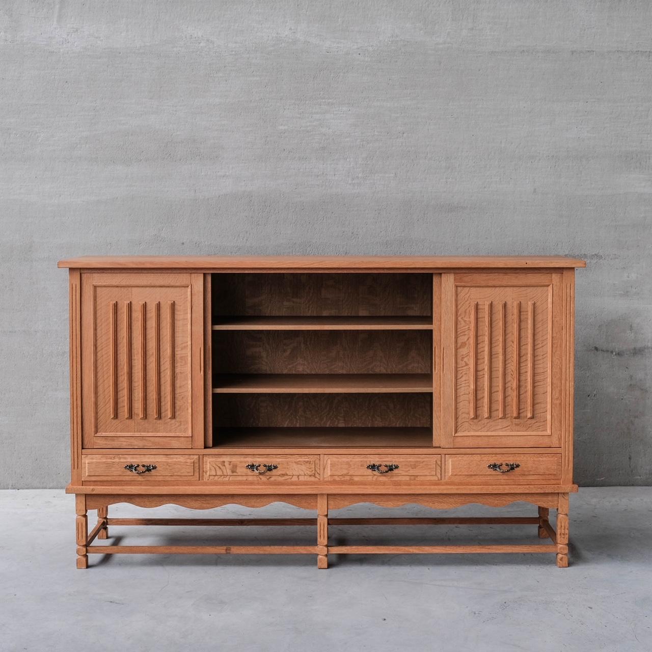 Oak Mid-Century Danish Cabinet/Sideboard in style of Kjaernulf In Good Condition For Sale In London, GB