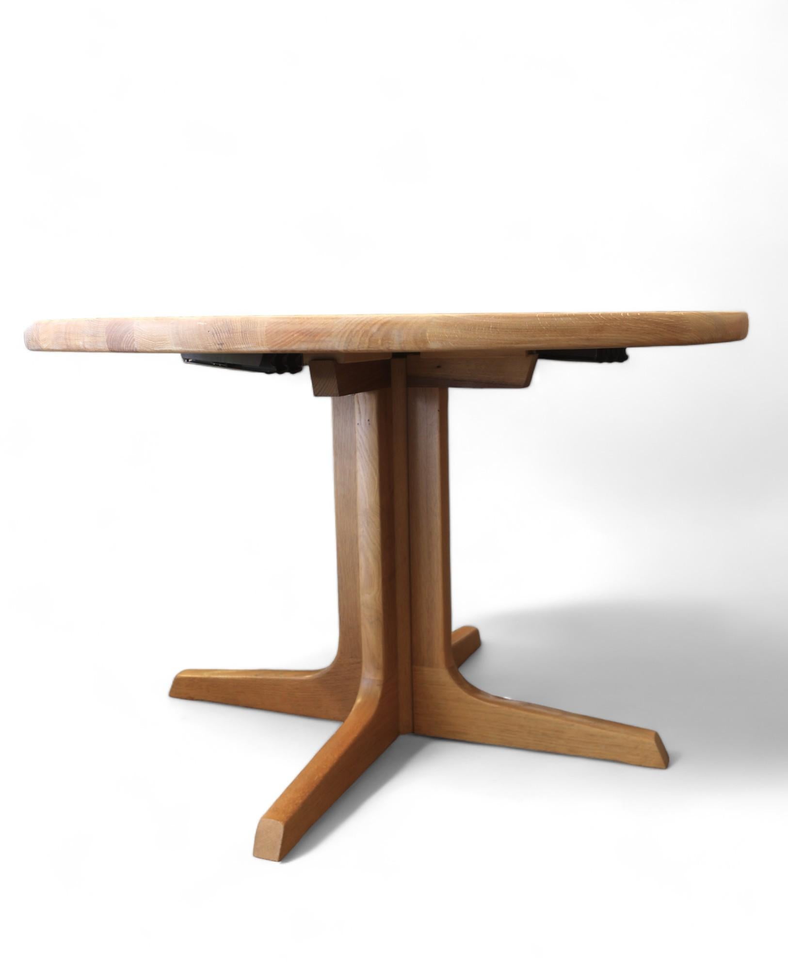 Oak Mid-Century Modern Extendable Dining Room Table by Niels Otto Møller Gudme 5