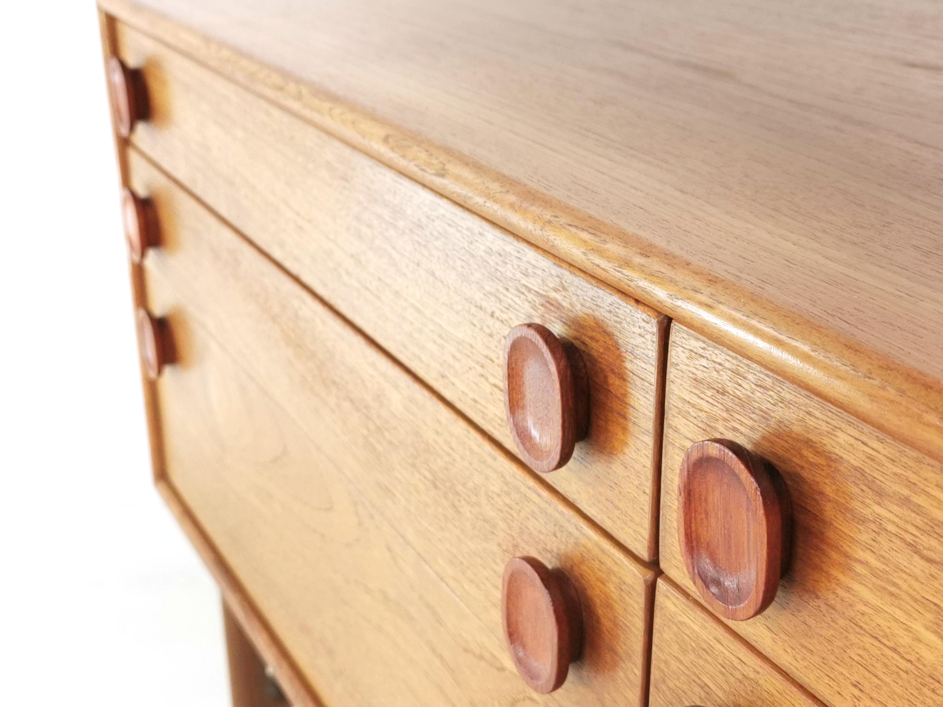 Mid-Century Modern Oak Midcentury Sideboard Chest of Drawers by Meredew