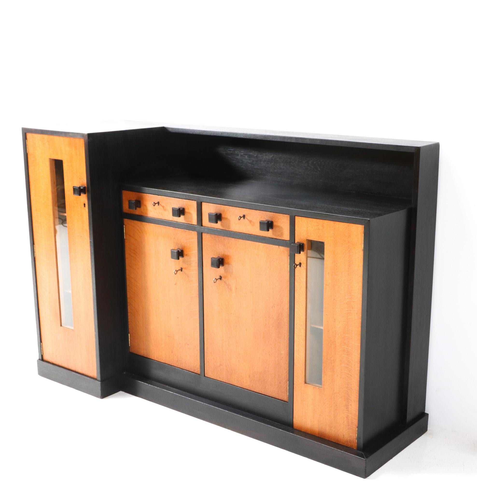 Début du 20ème siècle Enfilade ou crédence Art déco moderniste en chêne par Cor Alons, 1927 en vente