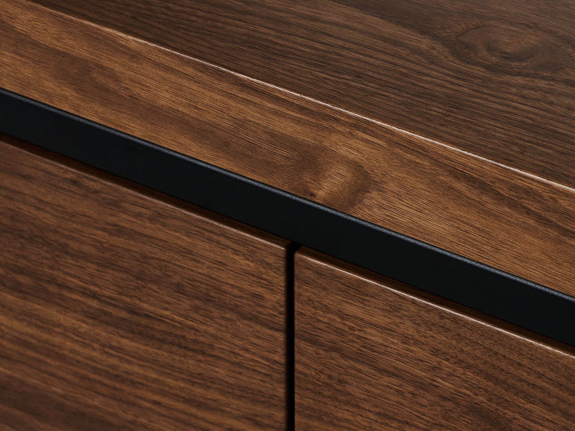 XXI secolo e contemporaneo Credenza Oak Nature Offset M di Milla & Milli in vendita