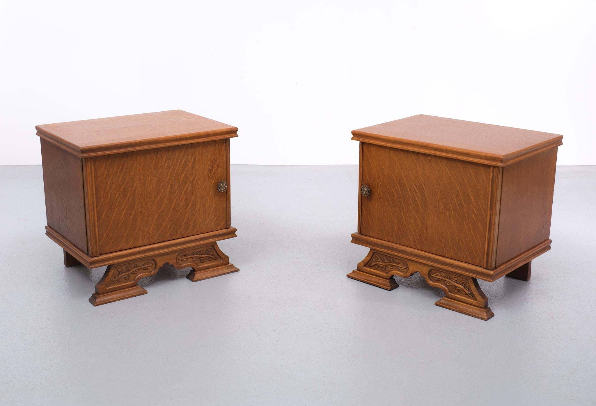 Oak Night Stands 1940s Holland  In Good Condition For Sale In Den Haag, NL