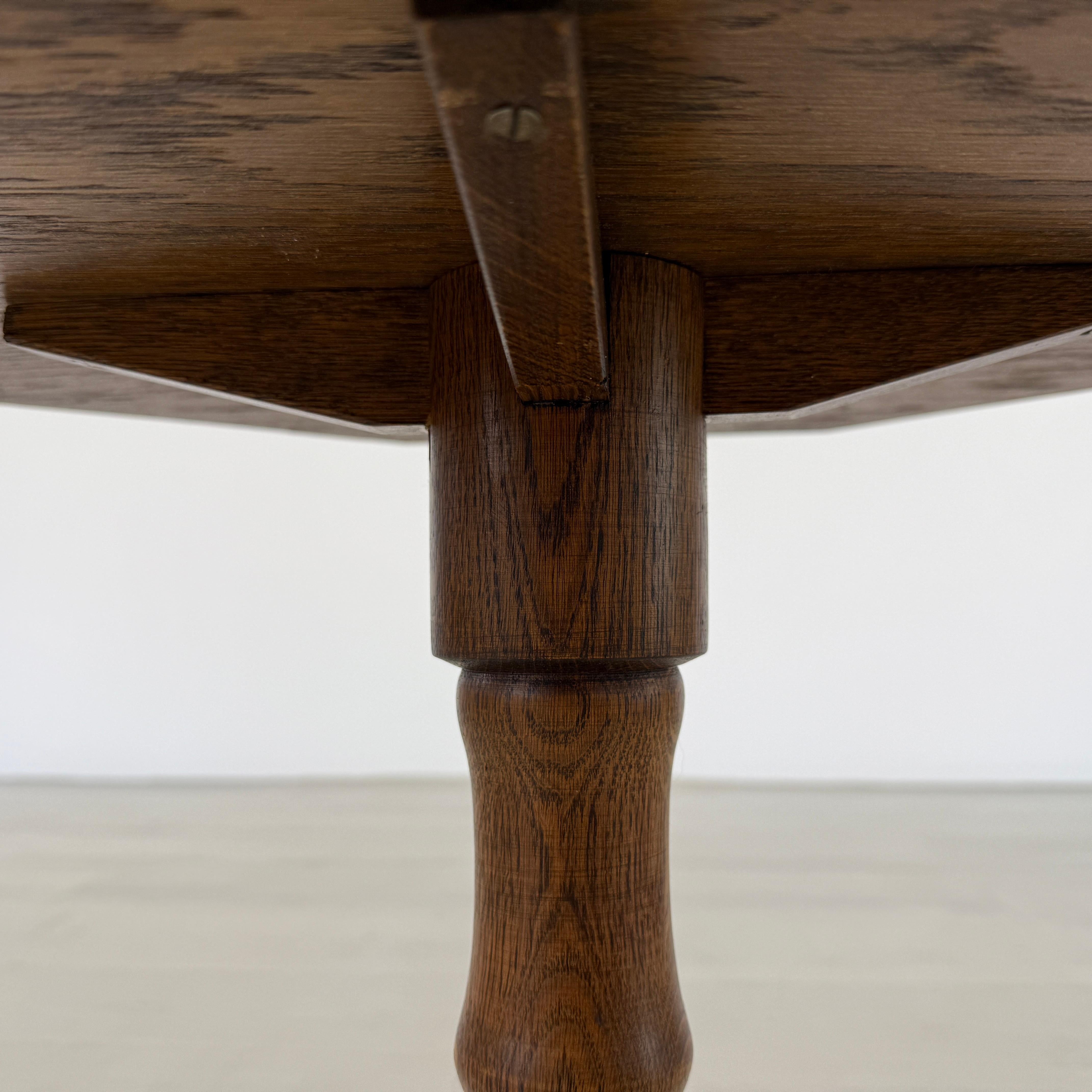 XX secolo Tavolino ottagonale Oak in vendita