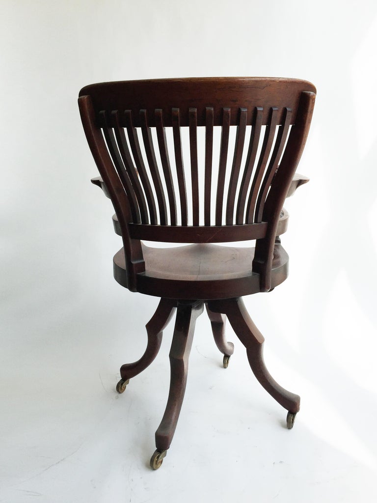 Oak Office Chair In Good Condition For Sale In New York, NY
