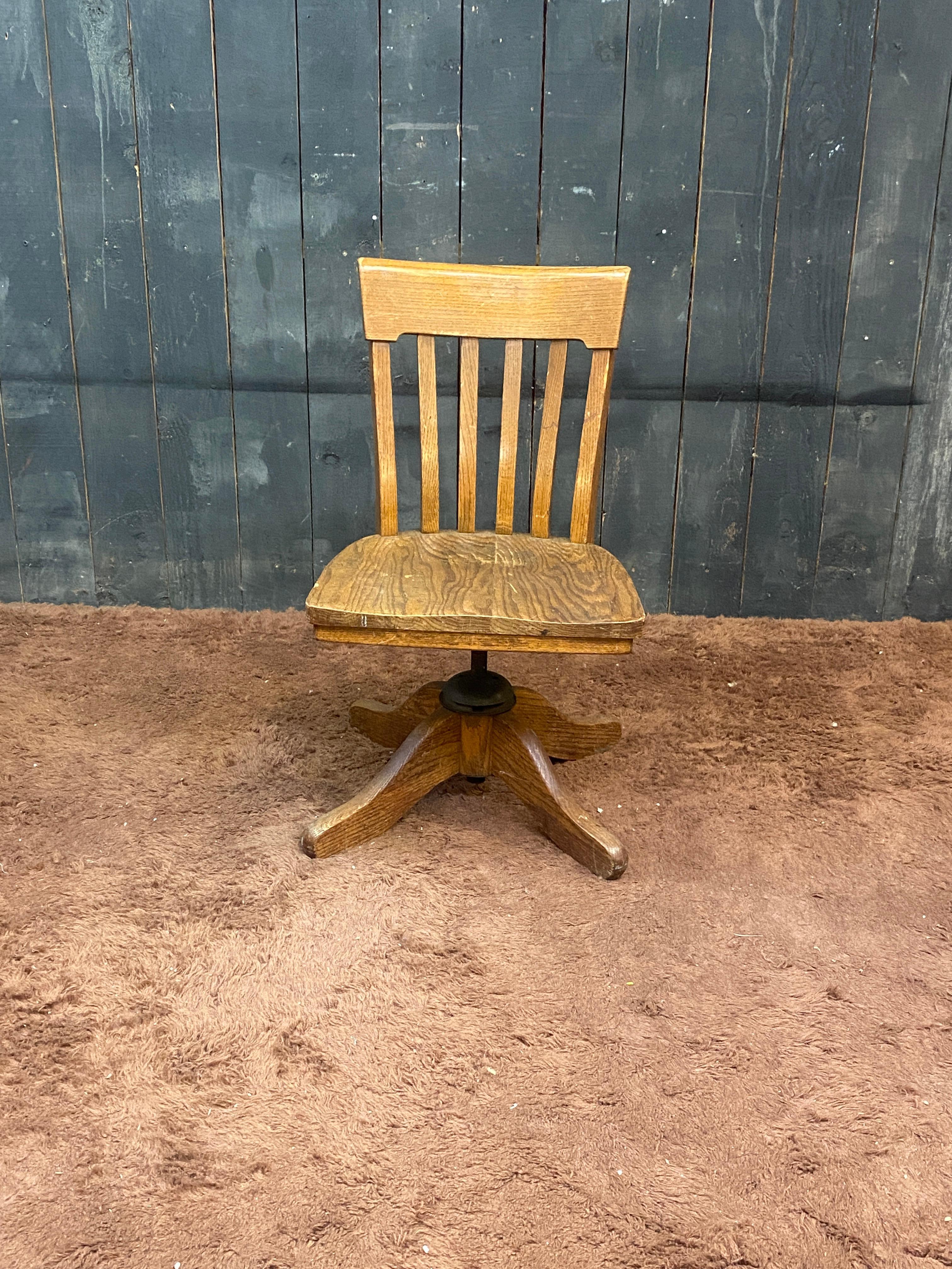 Art Déco Sedia da ufficio in Oak, girevole e regolabile in altezza, CIRCA 1930 in vendita