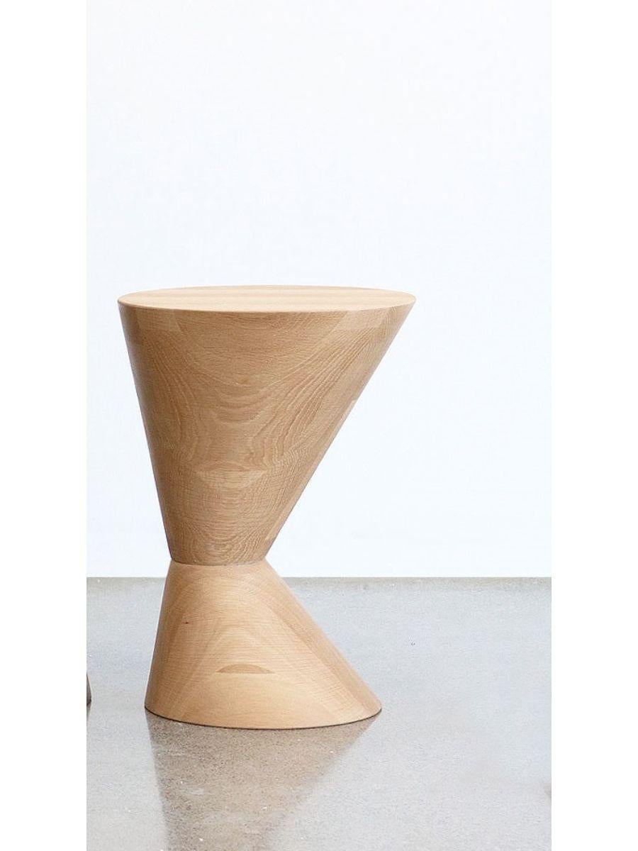 Oak Oldtown stool - Side table by Hollis & Morris
Dimensions: Diameter 14