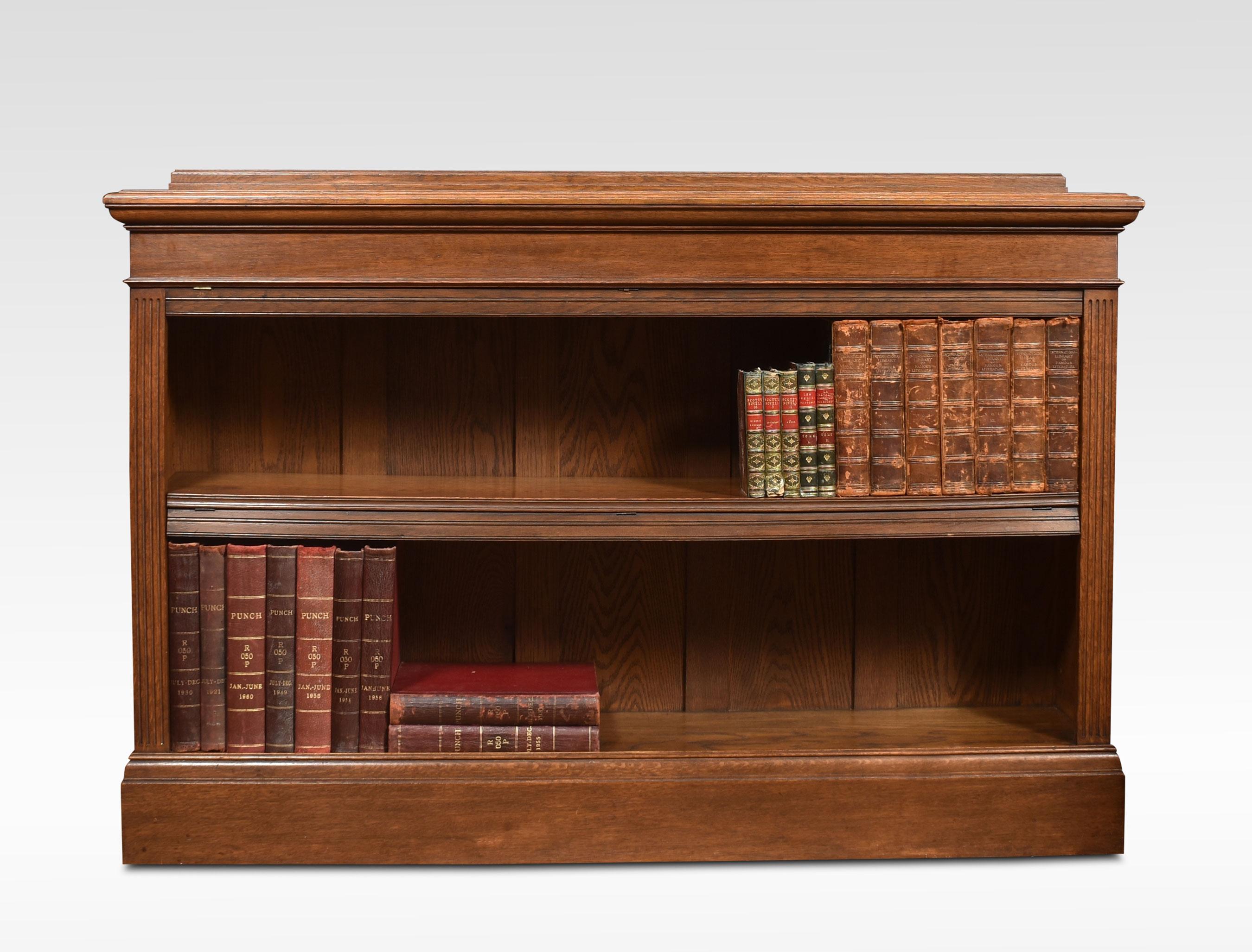 20ième siècle Bibliothèque ouverte en chêne