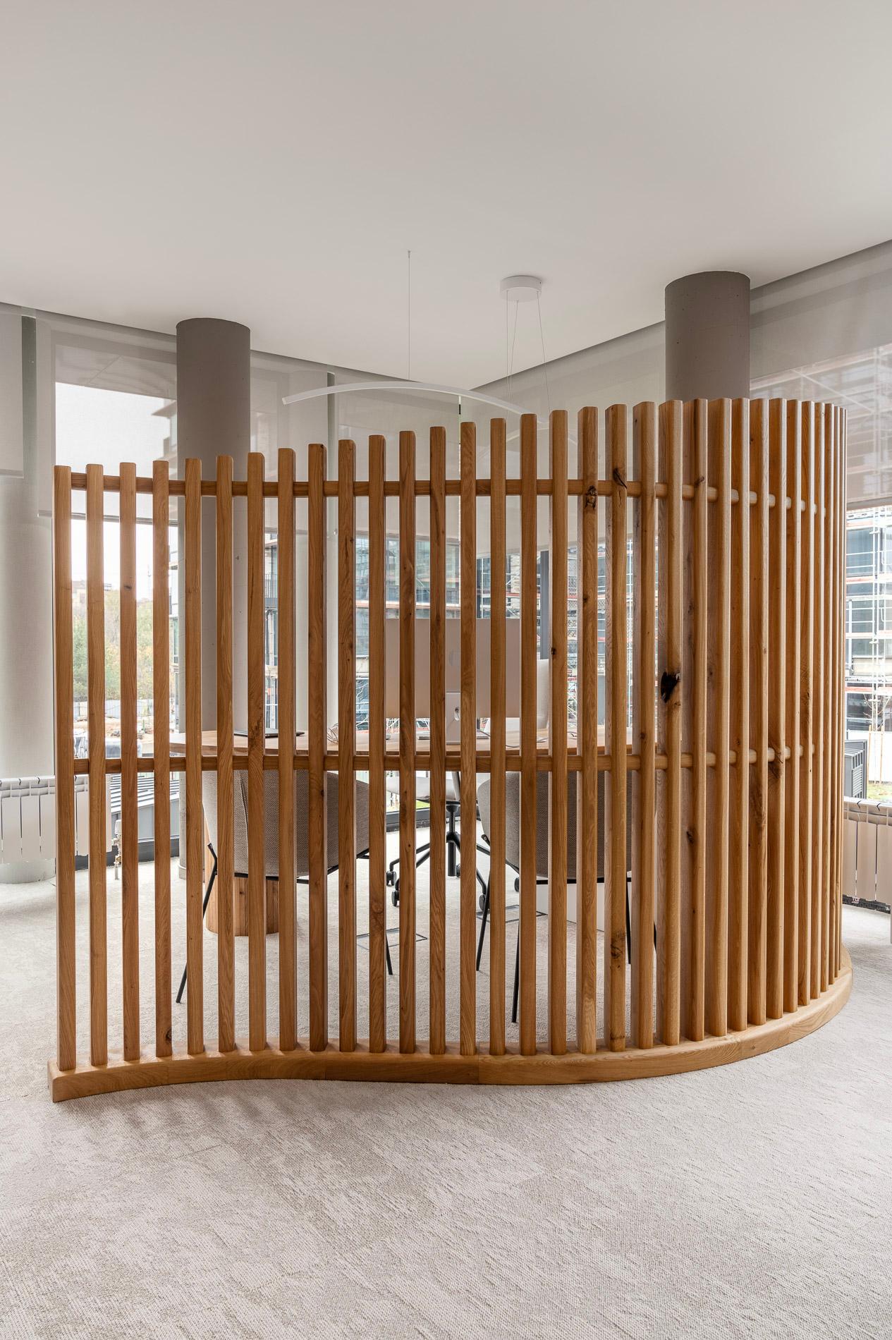 Oak Partition One of a Kind Decorative Wall by KV Design For Sale 6