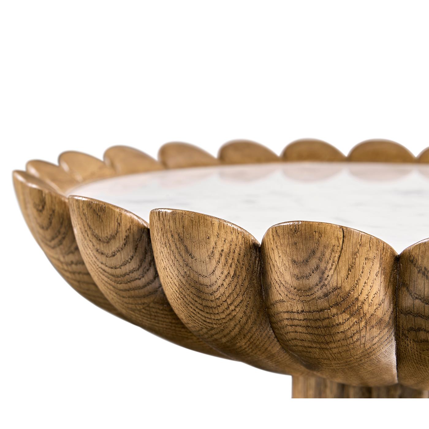 Vietnamien Table d'appoint à piédestal en Oak en vente