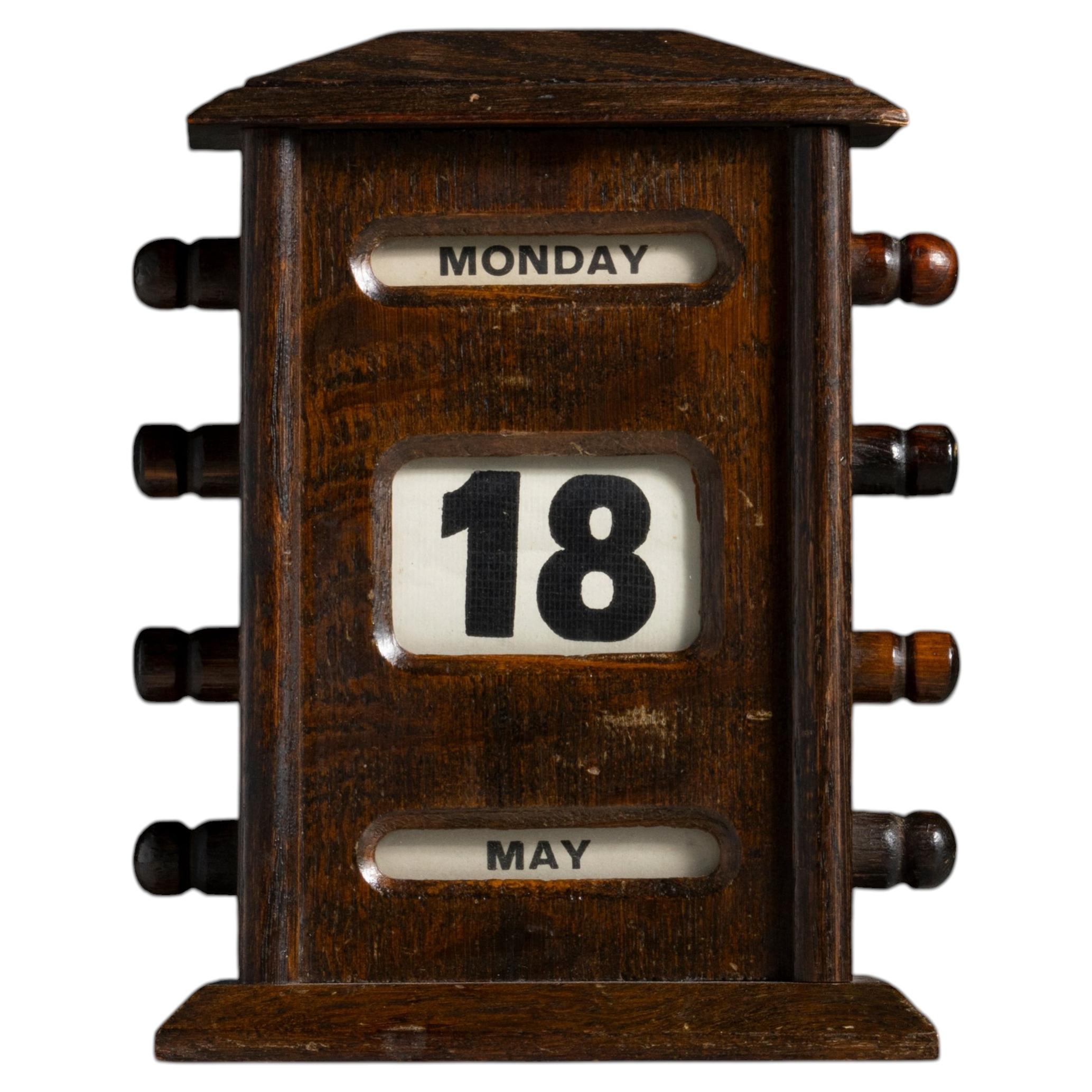 Oak Perpetual Calendar, England 1900