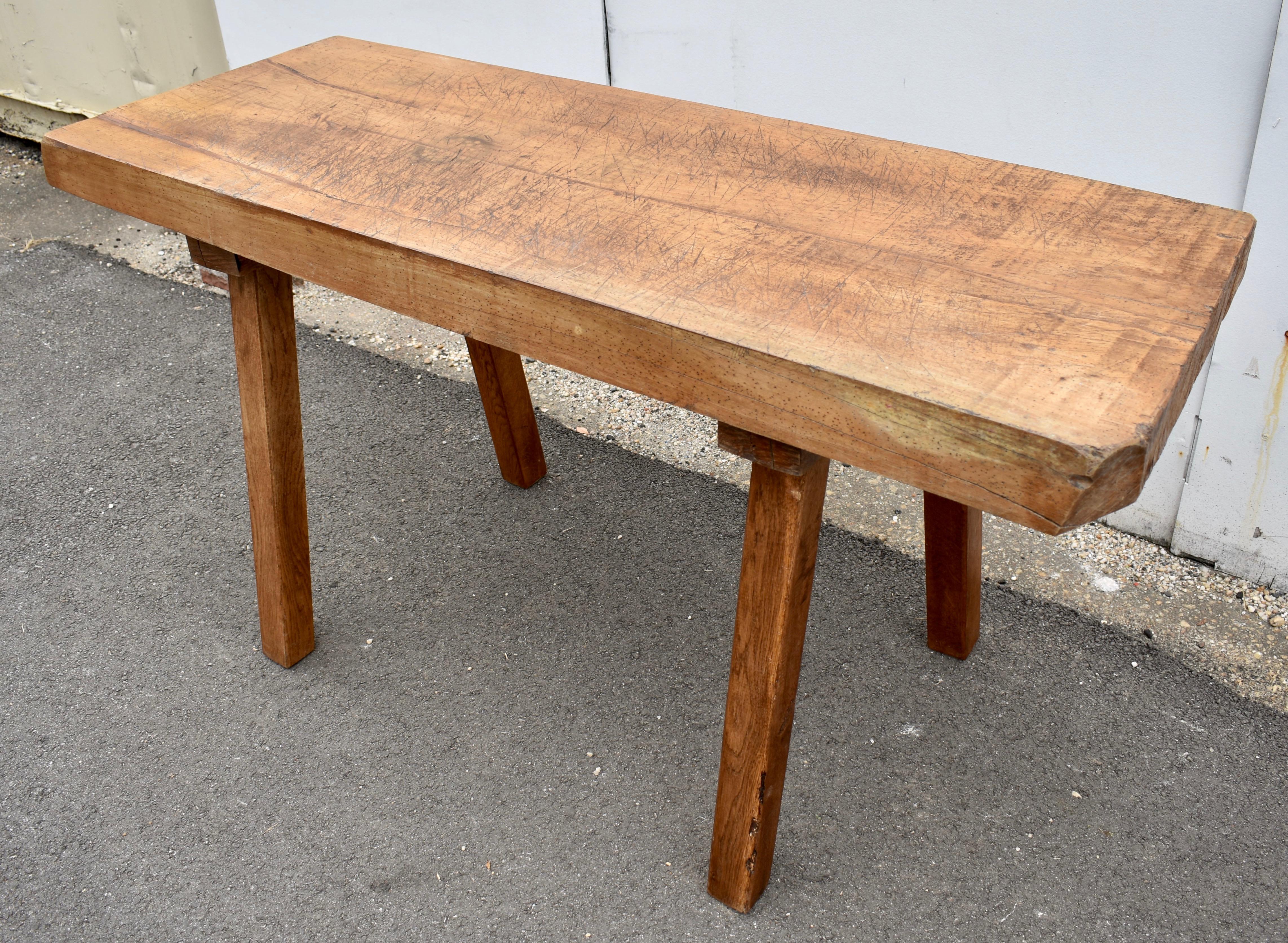 Oak Pig Bench Butcher's Block Table In Good Condition For Sale In Baltimore, MD