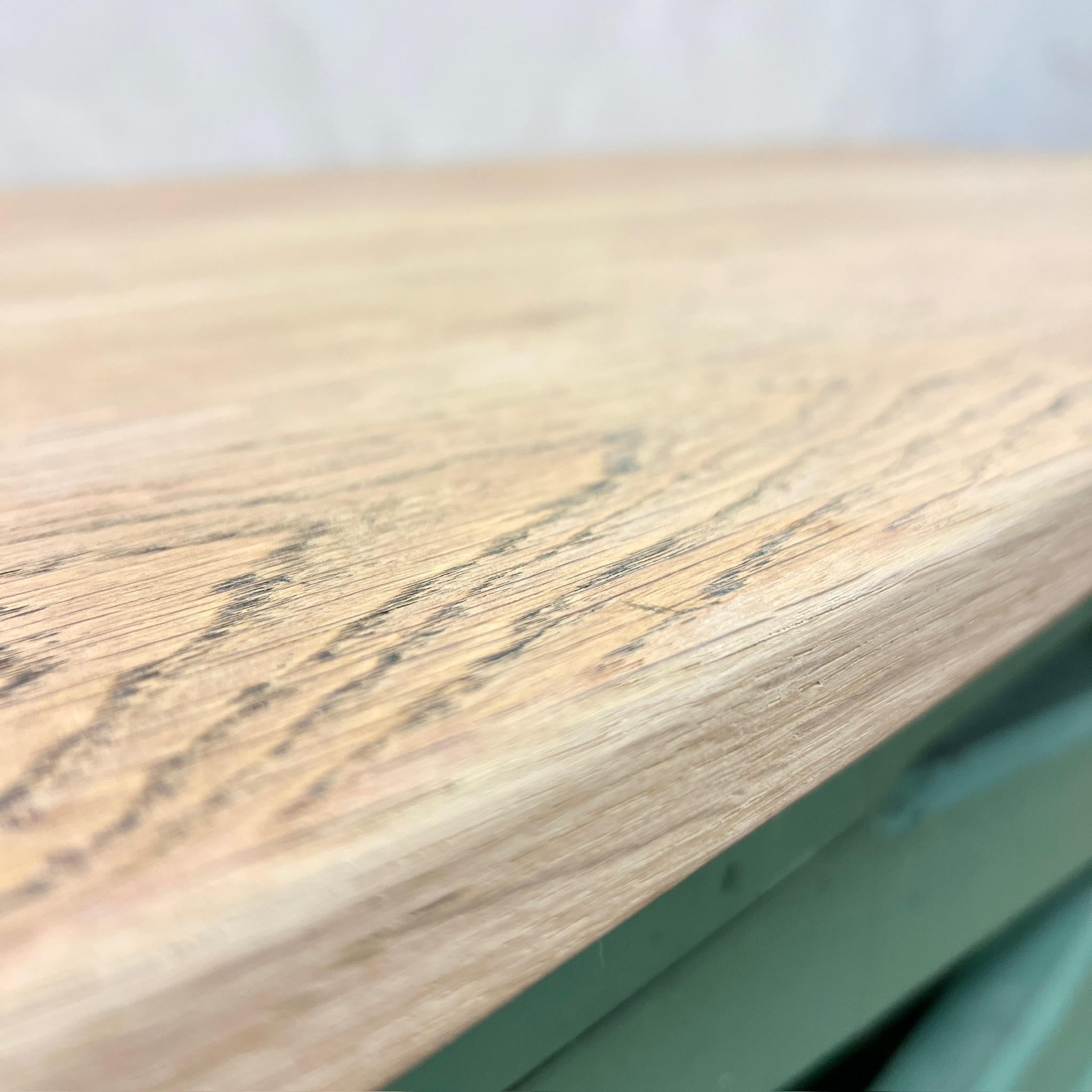Tavolo da cucina Oak Prep Table Isola Verde in vendita 6