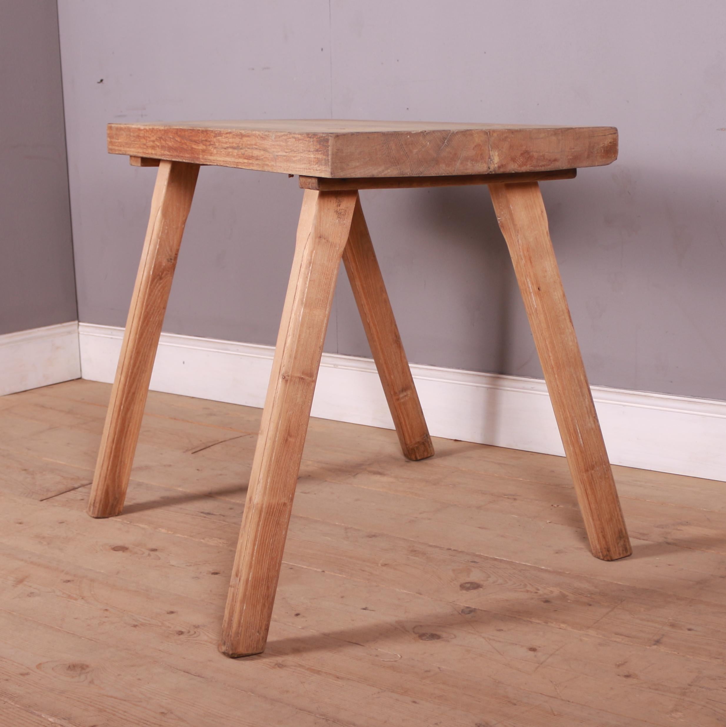 Good thick top German oak primitive side table. Can be reduced in height. 1890.

Top depth is 20