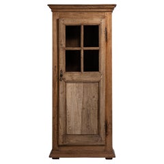Vitrine en chêne provençal, style français du XIXe siècle, élégance rustique