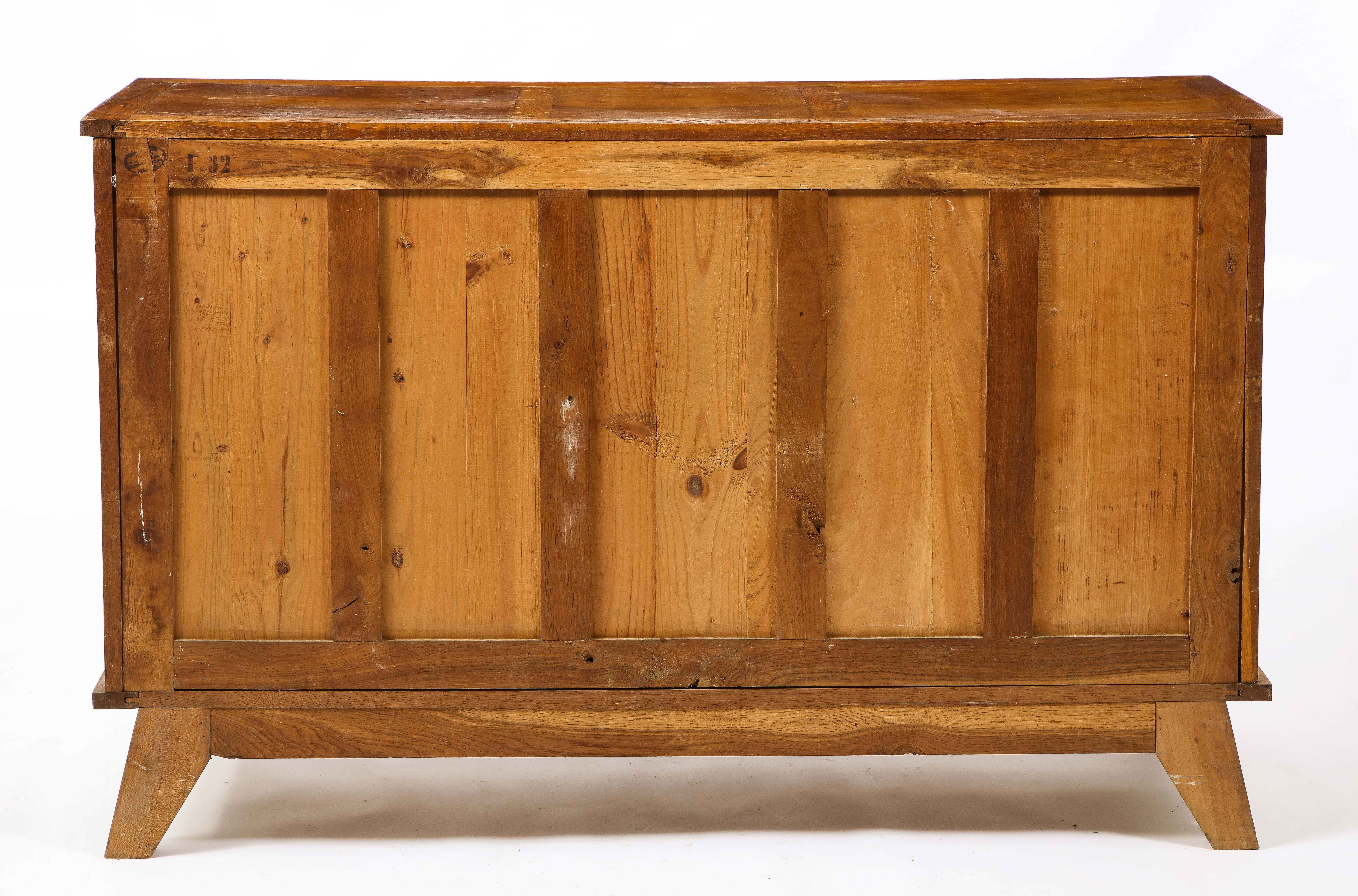Buffet en Oak Reconstruction Par René Gabriel, France 1940's en vente 4