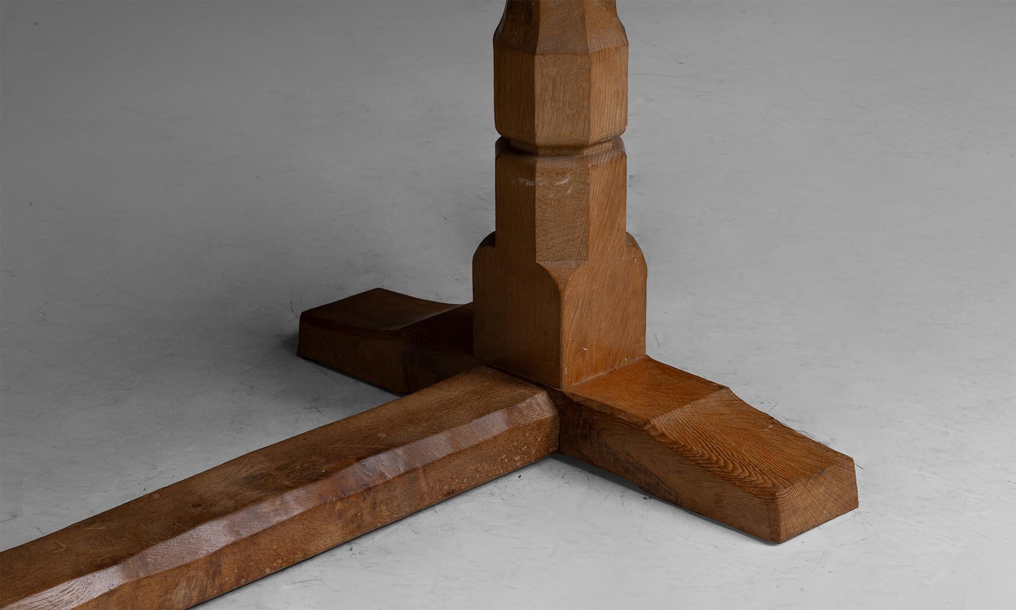 Oak Refectory Table by Robert “Mouseman” Thompson, England circa 1950 In Good Condition In Culver City, CA