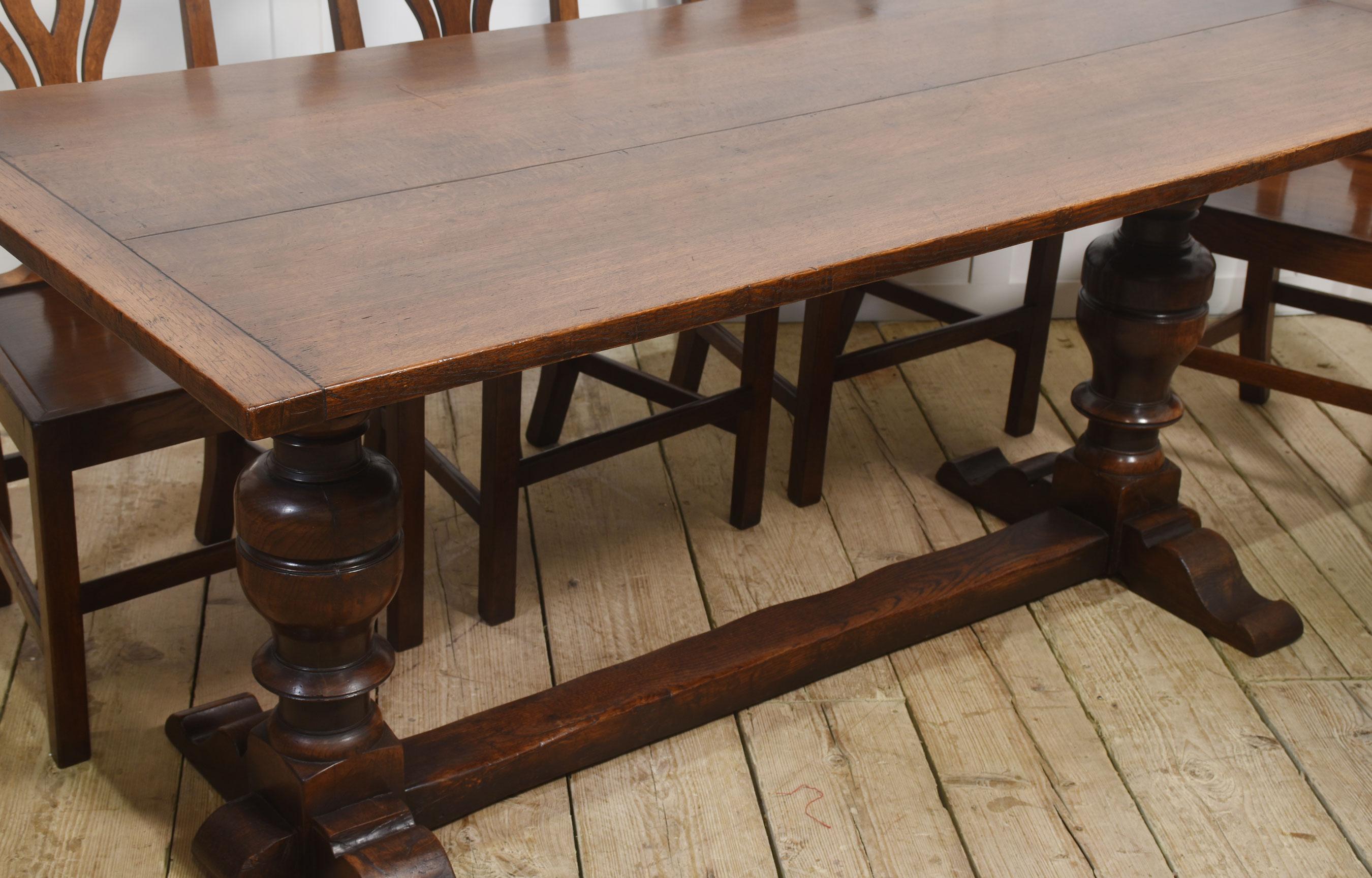 Oak refectory table, the rectangular solid oak top. Above lobed carved bulbous supports united by a stretcher.
Dimensions
Height 31.5 Inches
Width 72.5 Inches
Depth 33 Inches
