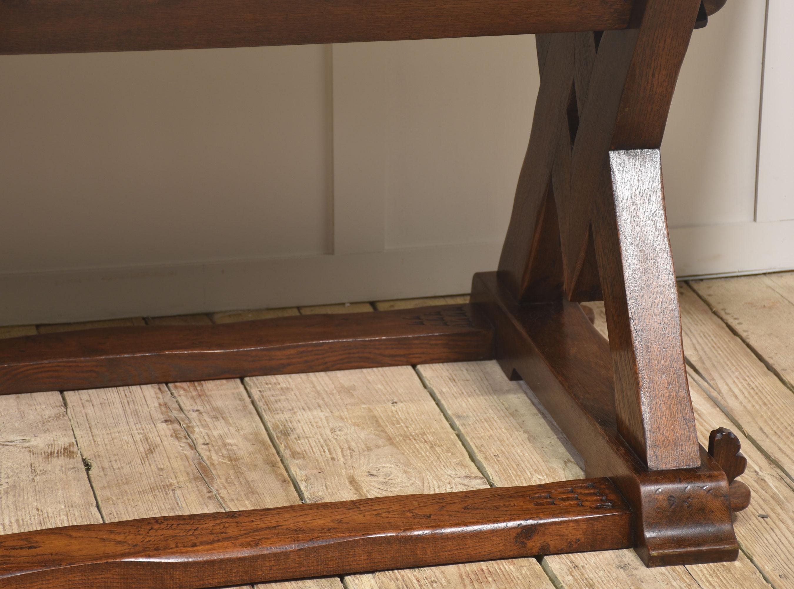 Oak refectory table For Sale 3