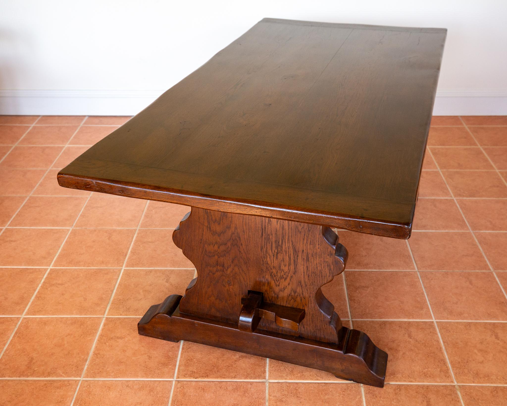 Table de salle à manger à tréteaux de réfectoire en chêne, ancienne ferme française, début du 20e siècle en vente 6