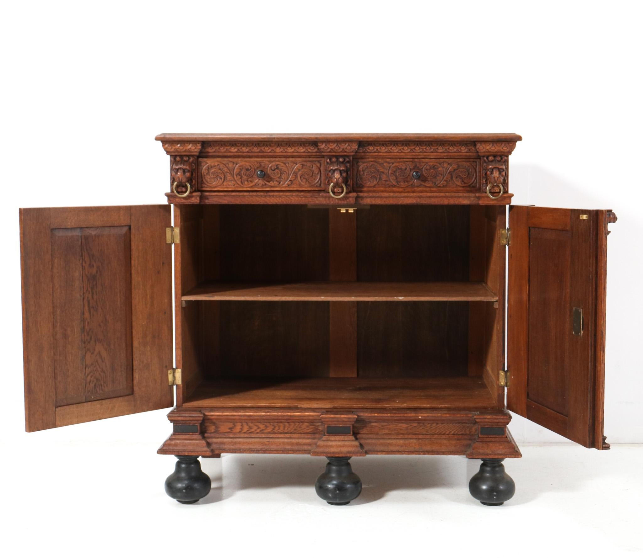 Oak Renaissance Revival Cabinet, 1900s For Sale 2