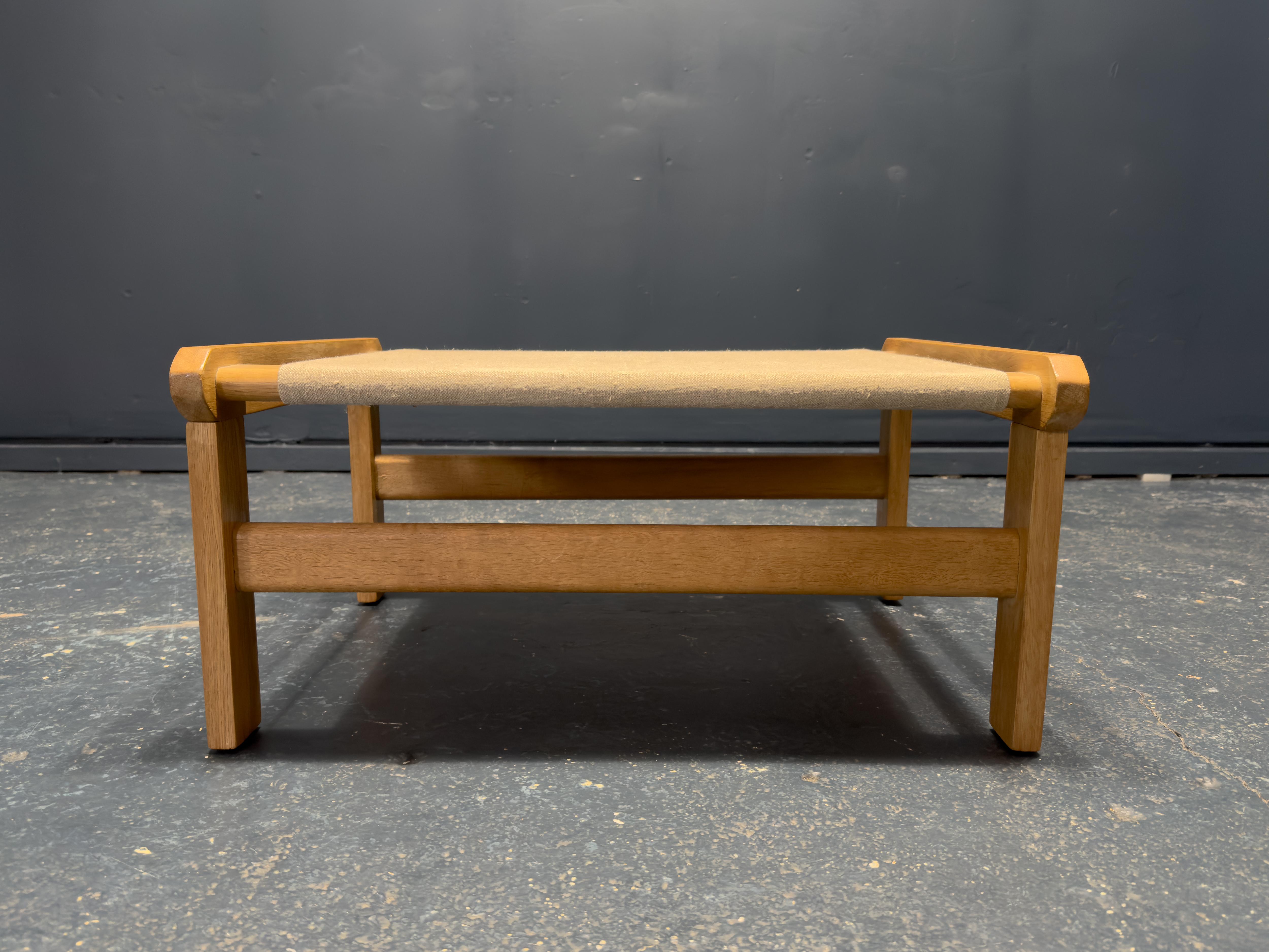 Taburete de Roble Estilo Safari en Bueno estado para la venta en London, GB