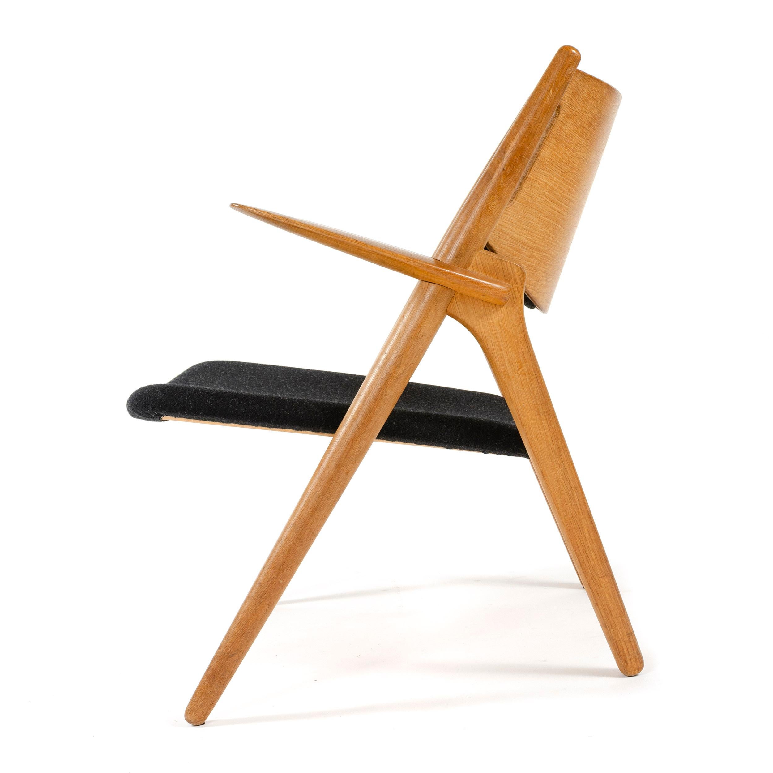 Scandinavian Modern Oak Sawbuck Lounge Chair by Hans Wegner for Carl Hansen & Son