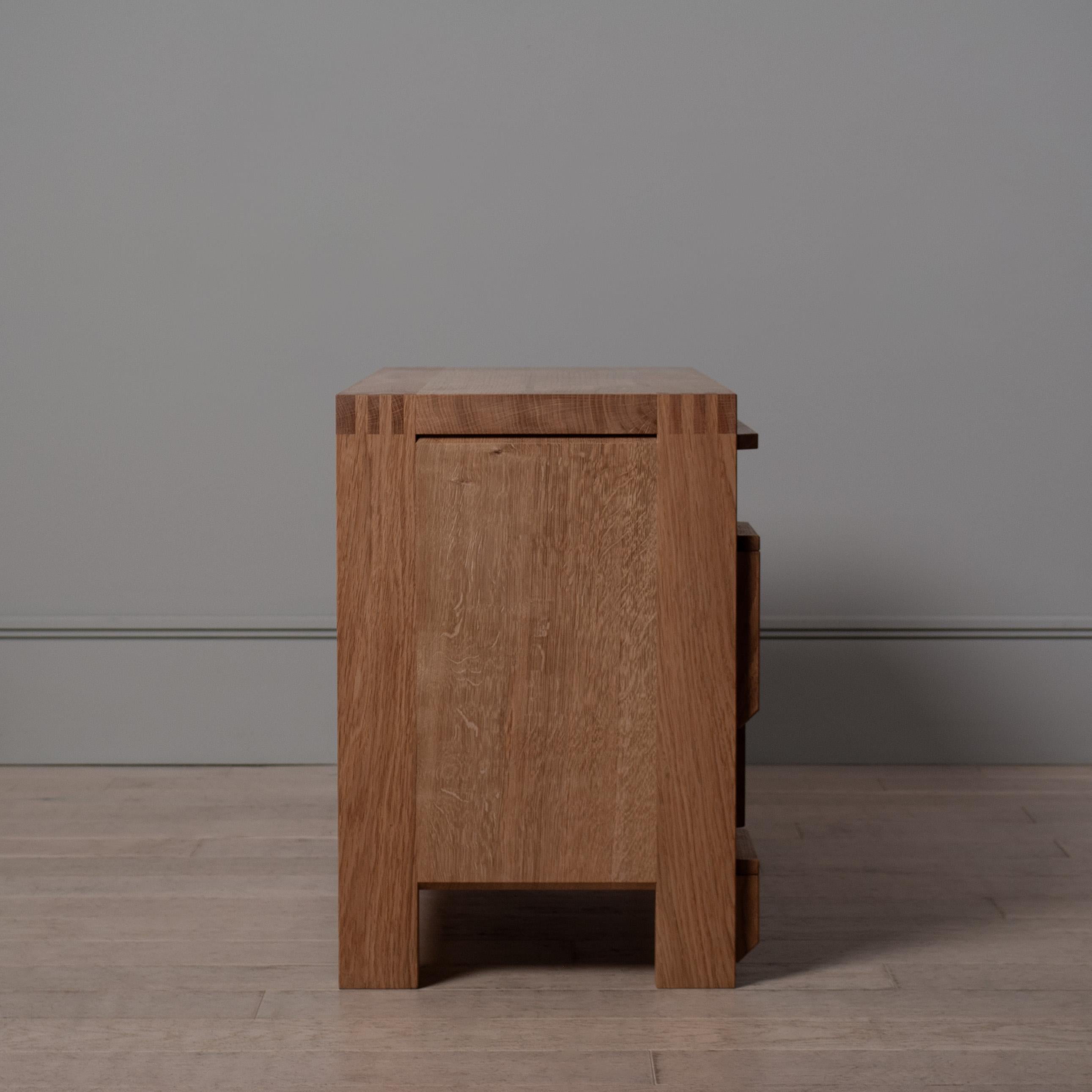 Mobile a dente di sega in Oak - Credenza In condizioni Nuovo in vendita a London, GB