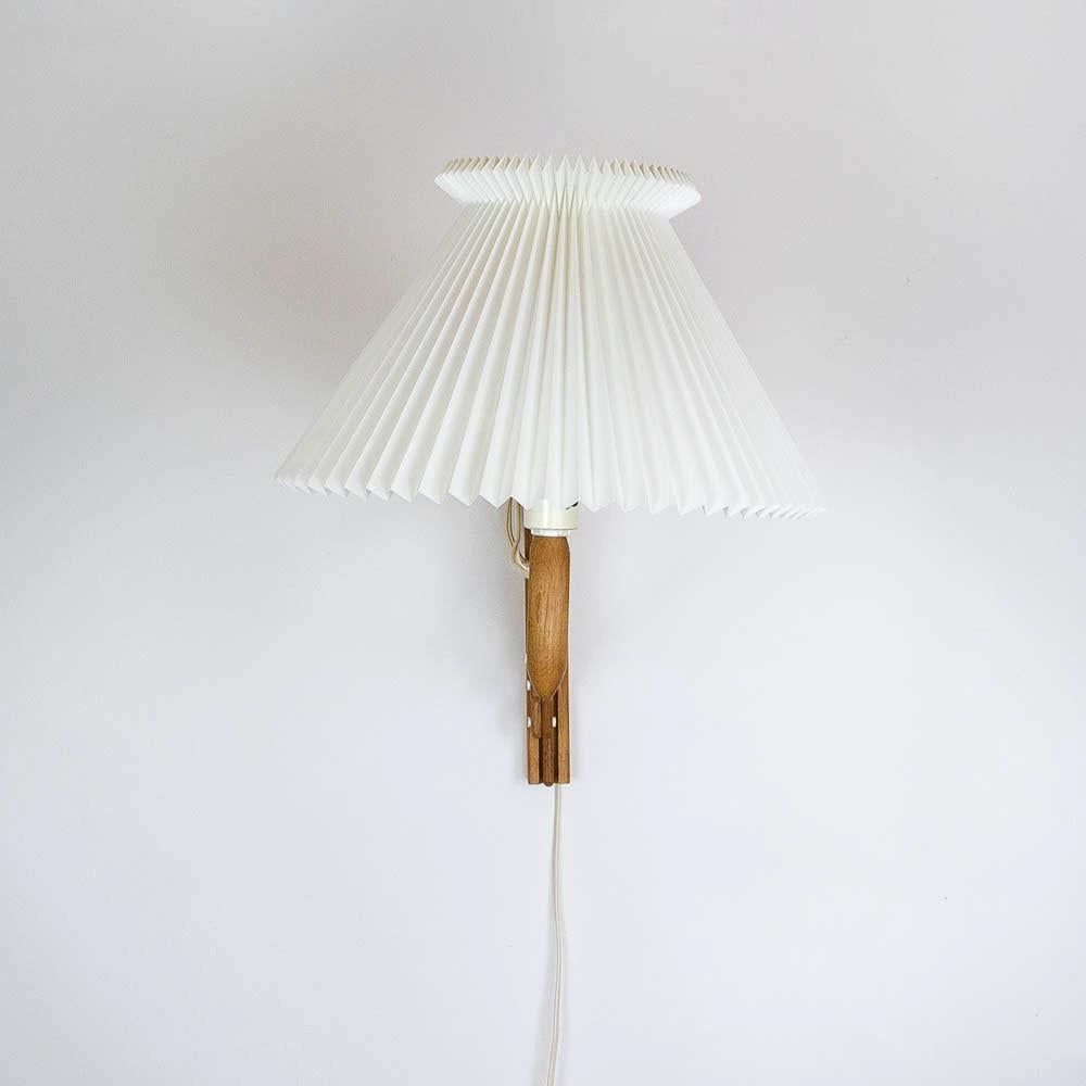 Mid-Century Modern Oak Scissor Light by Erik Hansen for Le Klint