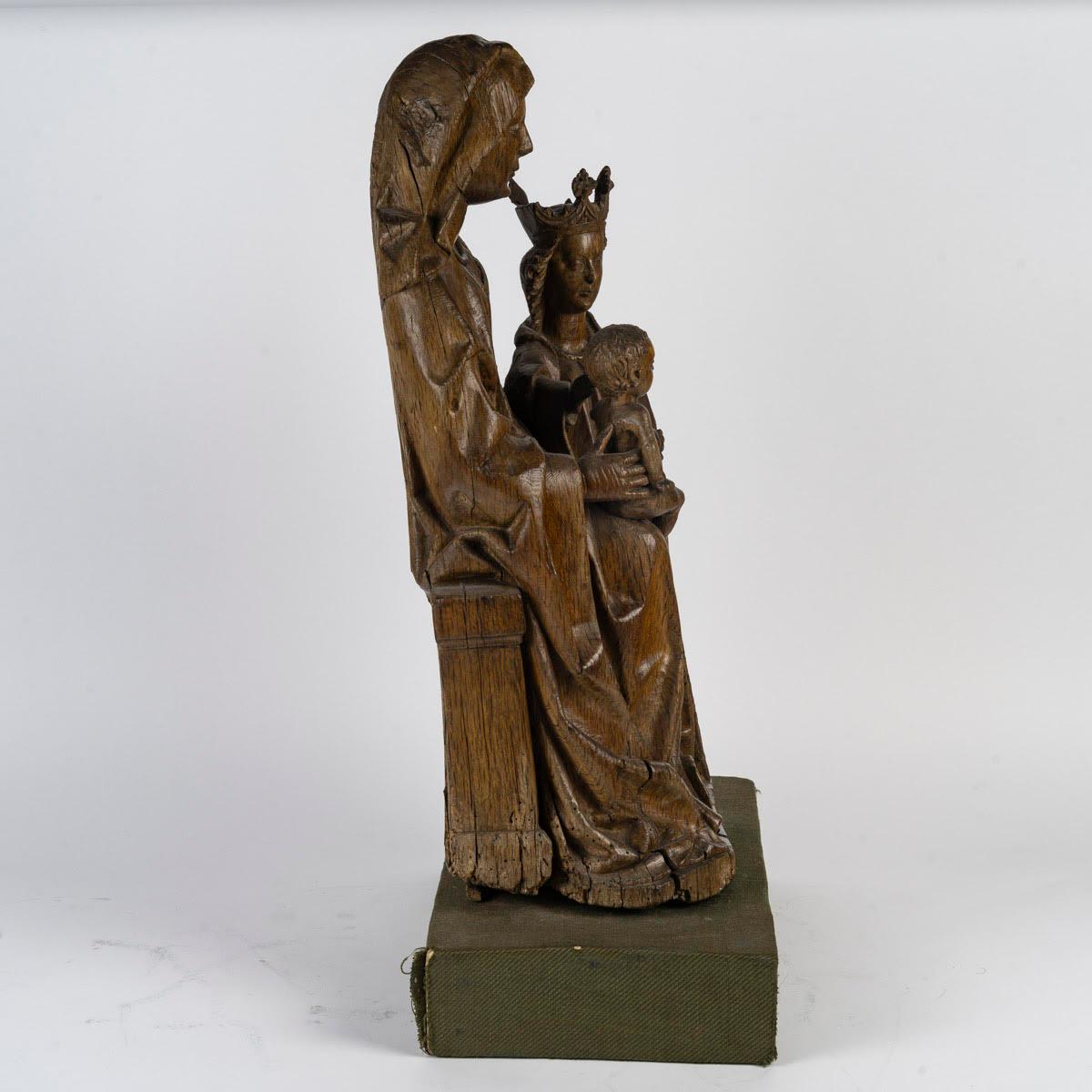 Fino al XVIII secolo Scultura di Sant'Anna in Oak, XVI secolo. in vendita