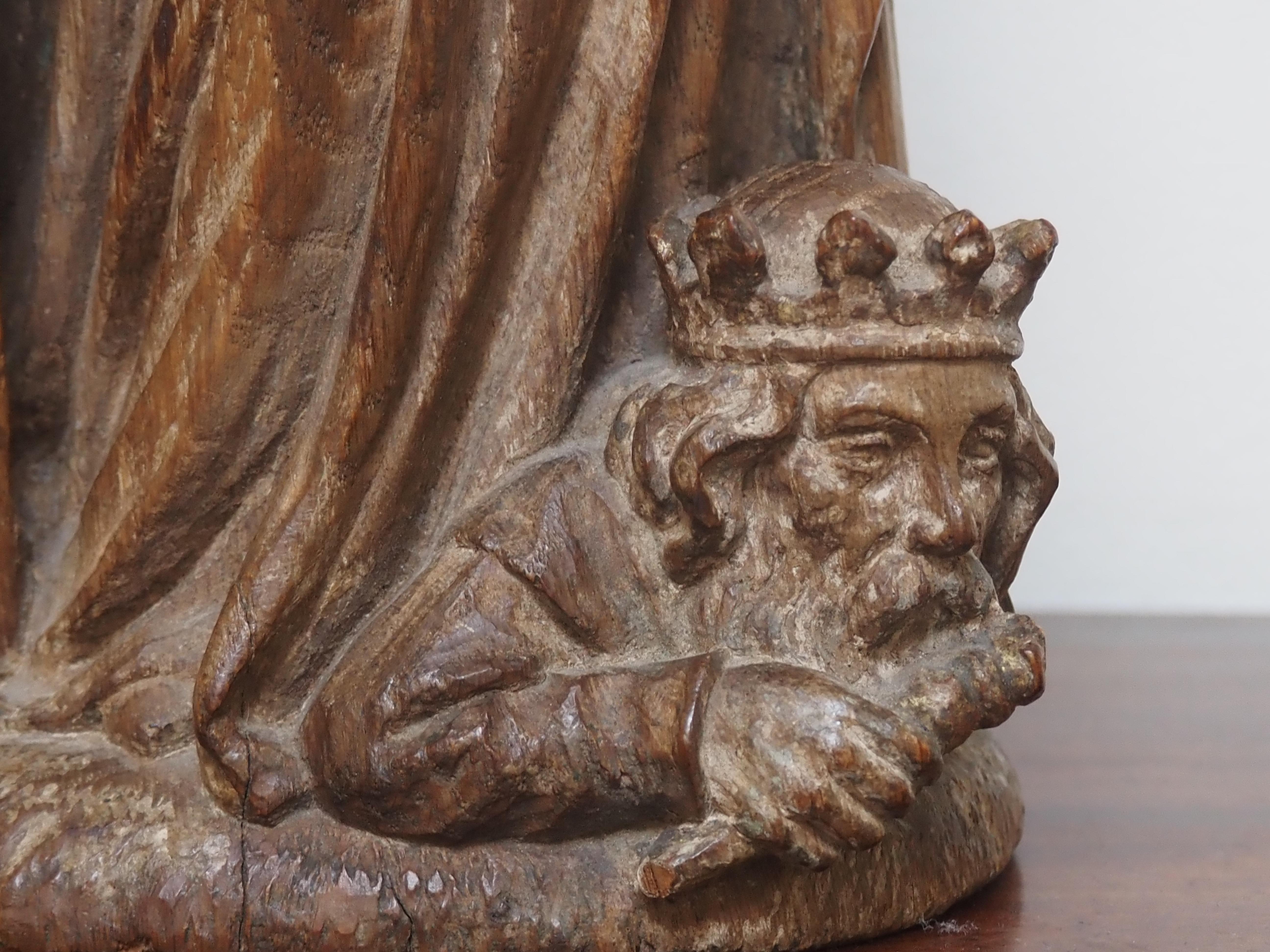 Belga Scultura in Oak raffigurante Santa Caterina d'Alessandria, inizio XVII secolo in vendita