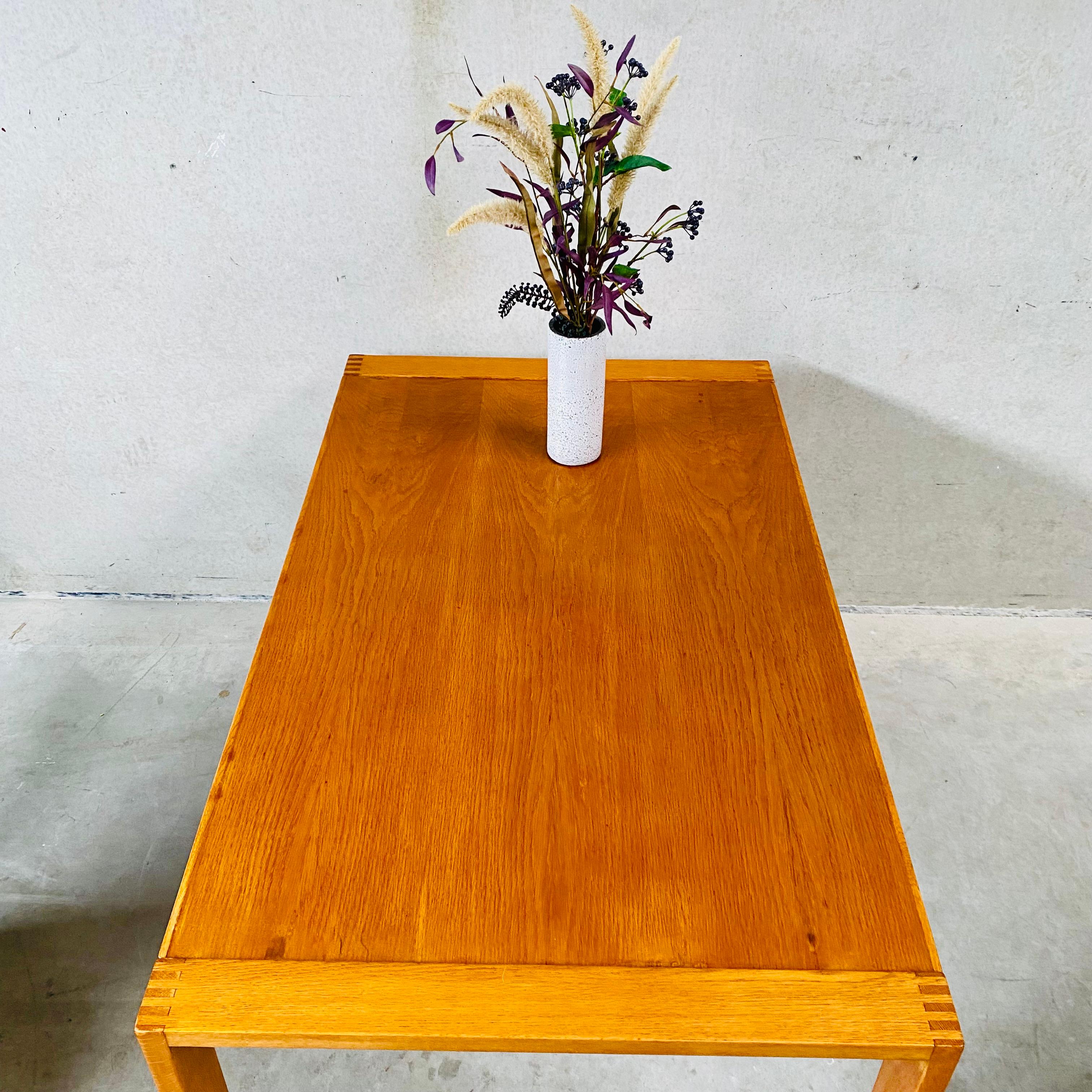 Oak SE15 Dining Table by Pierre Mazairac & Charles Boonzaaijer for Pastoe, 1976 In Good Condition In DE MEERN, NL